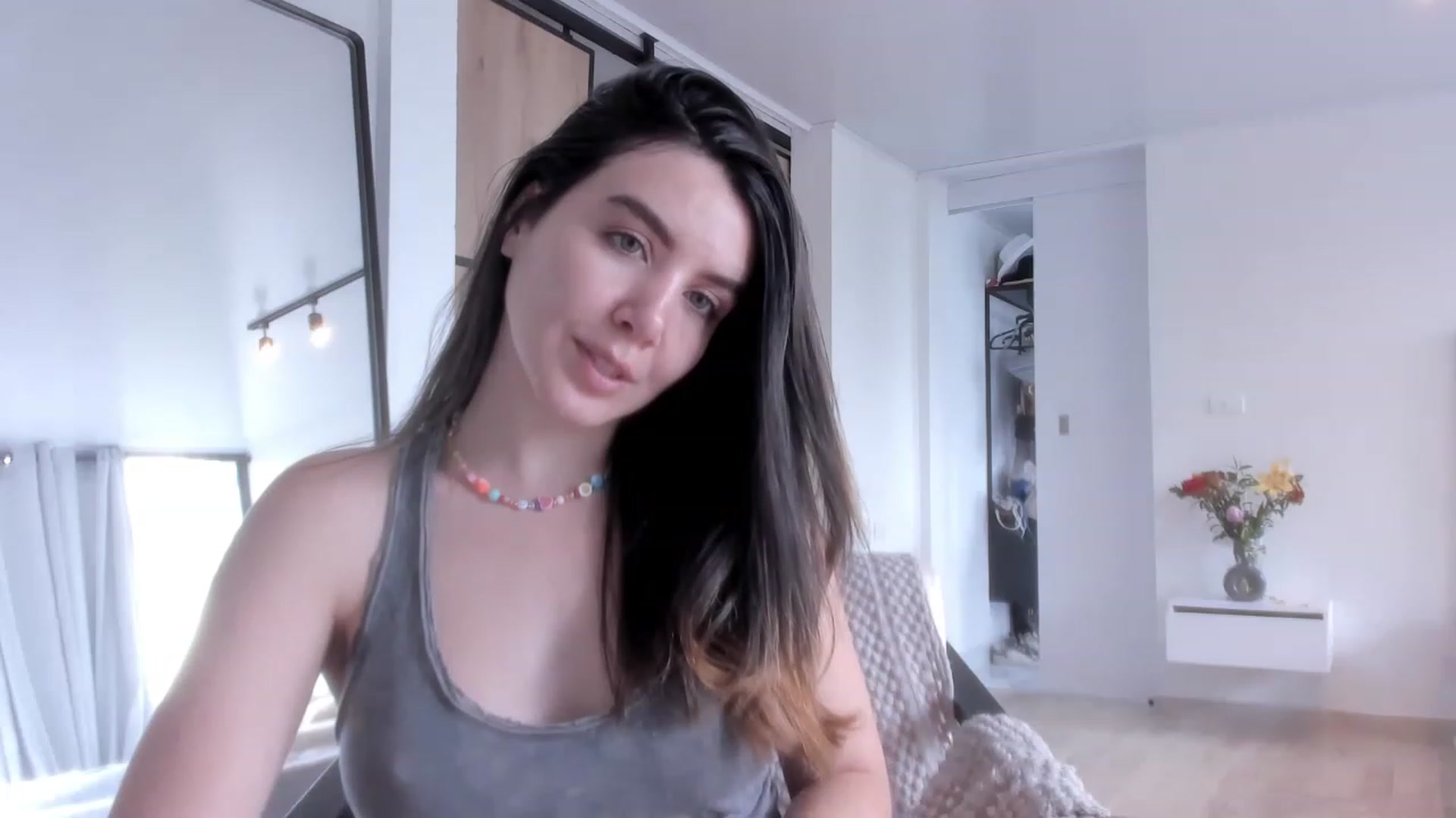 Gallery image thumbnail from LauraVega's myfreecams stream on, 03/31/2023, 15:46 image 17 of 20