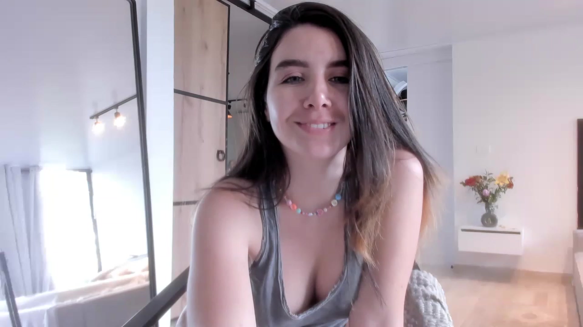Gallery image thumbnail from LauraVega's myfreecams stream on, 03/31/2023, 15:46 image 10 of 20