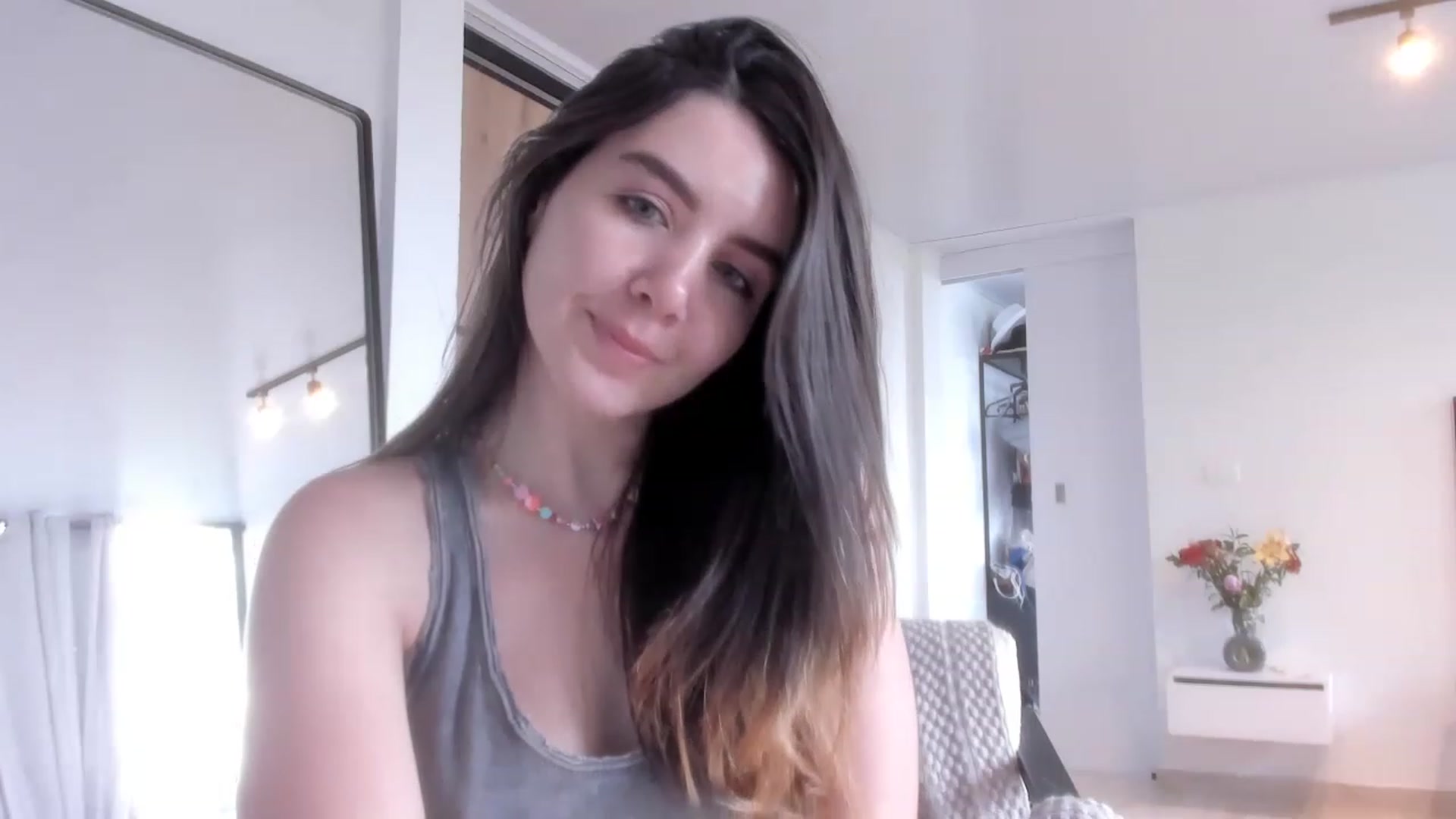 Gallery image thumbnail from LauraVega's myfreecams stream on, 03/31/2023, 15:46 image 11 of 20