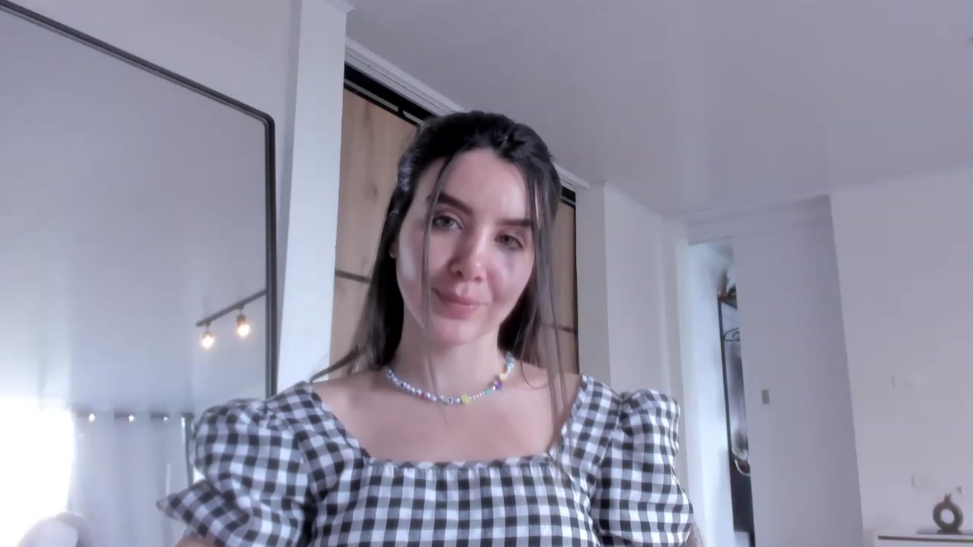 Gallery image thumbnail from LauraVega's myfreecams stream on, 04/02/2023, 16:45 image 7 of 20