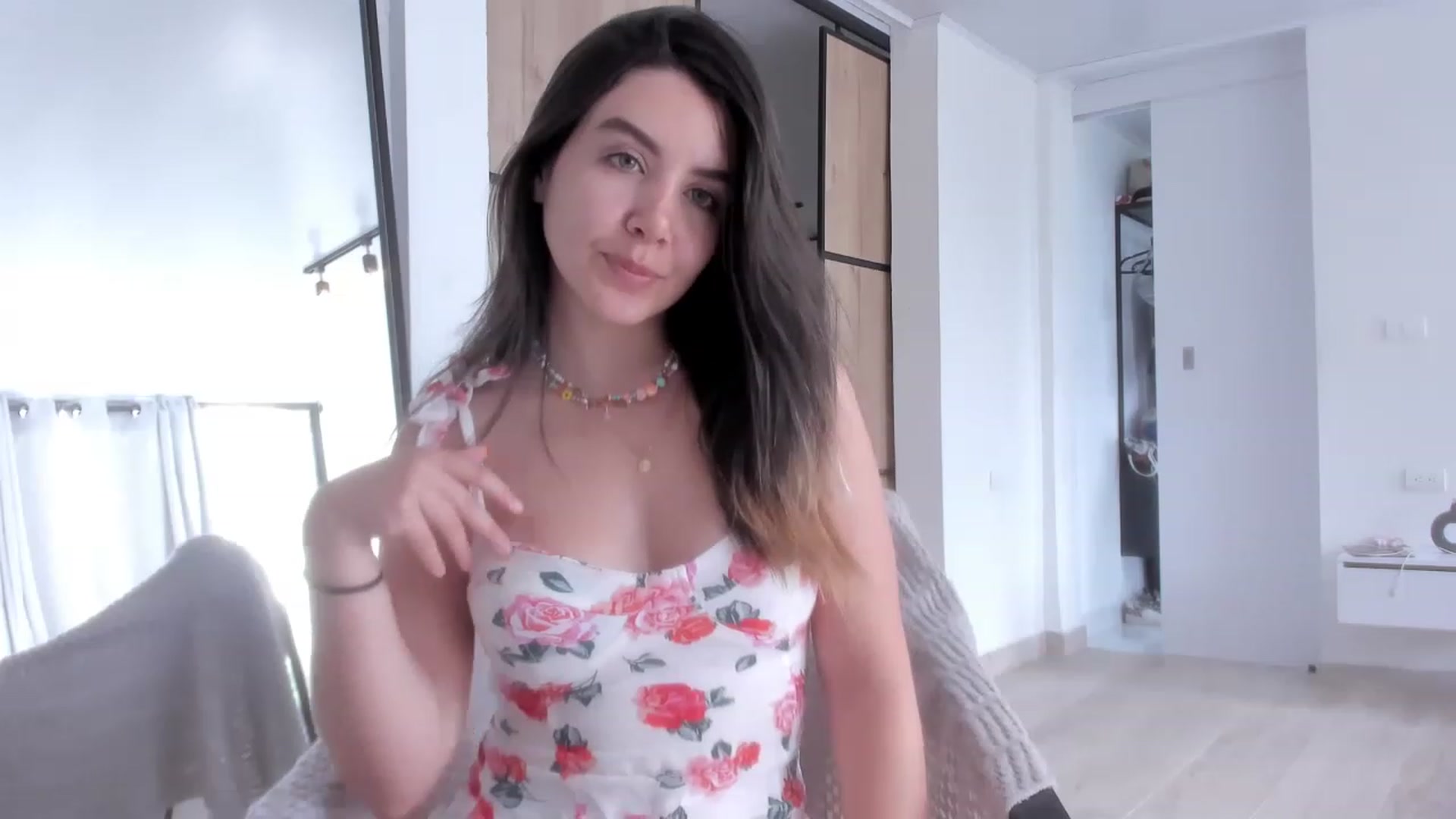Gallery image thumbnail from LauraVega's myfreecams stream on, 04/12/2023, 17:13 image 2 of 20