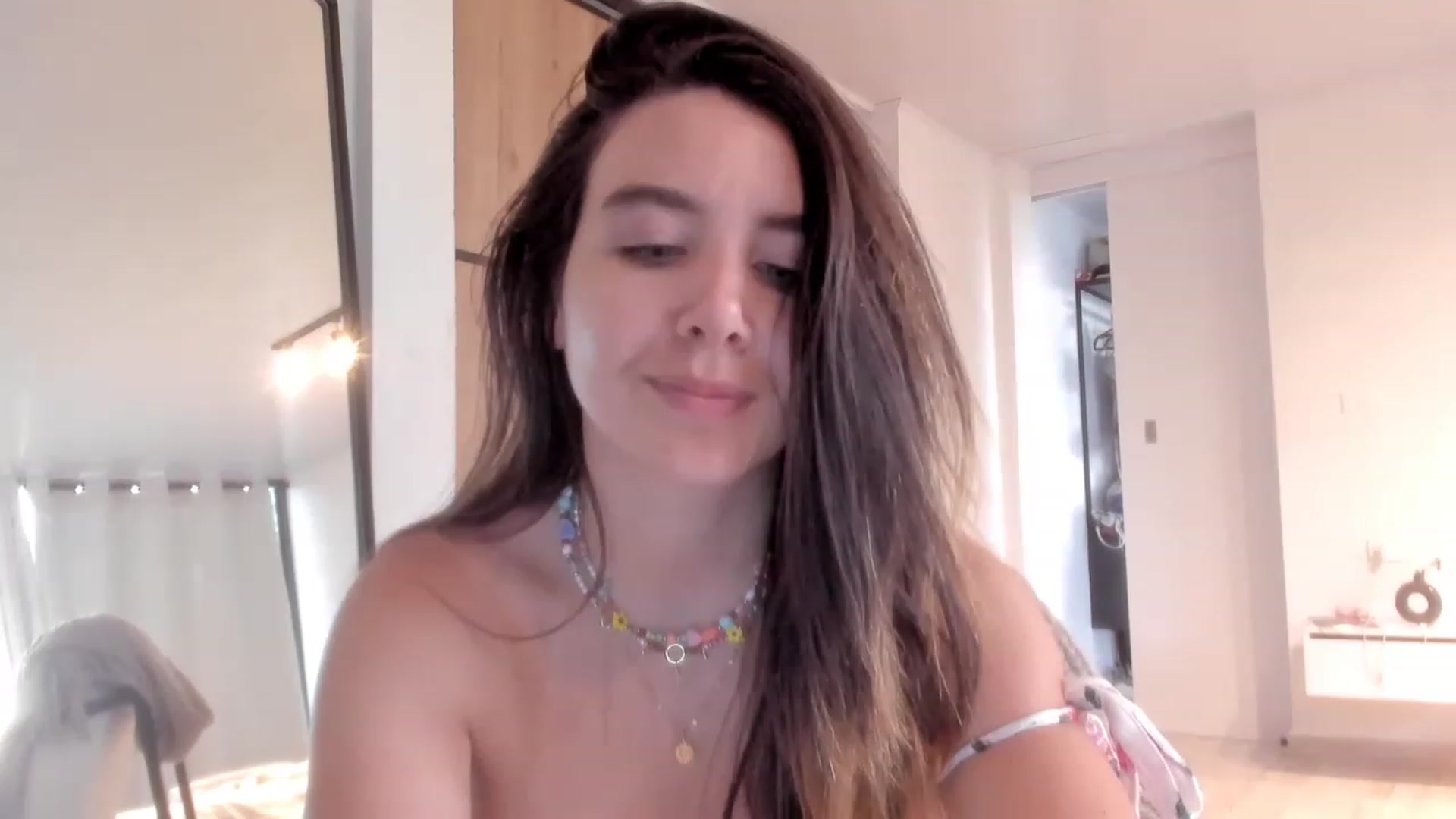 Gallery image thumbnail from LauraVega's myfreecams stream on, 04/12/2023, 23:20 image 1 of 20