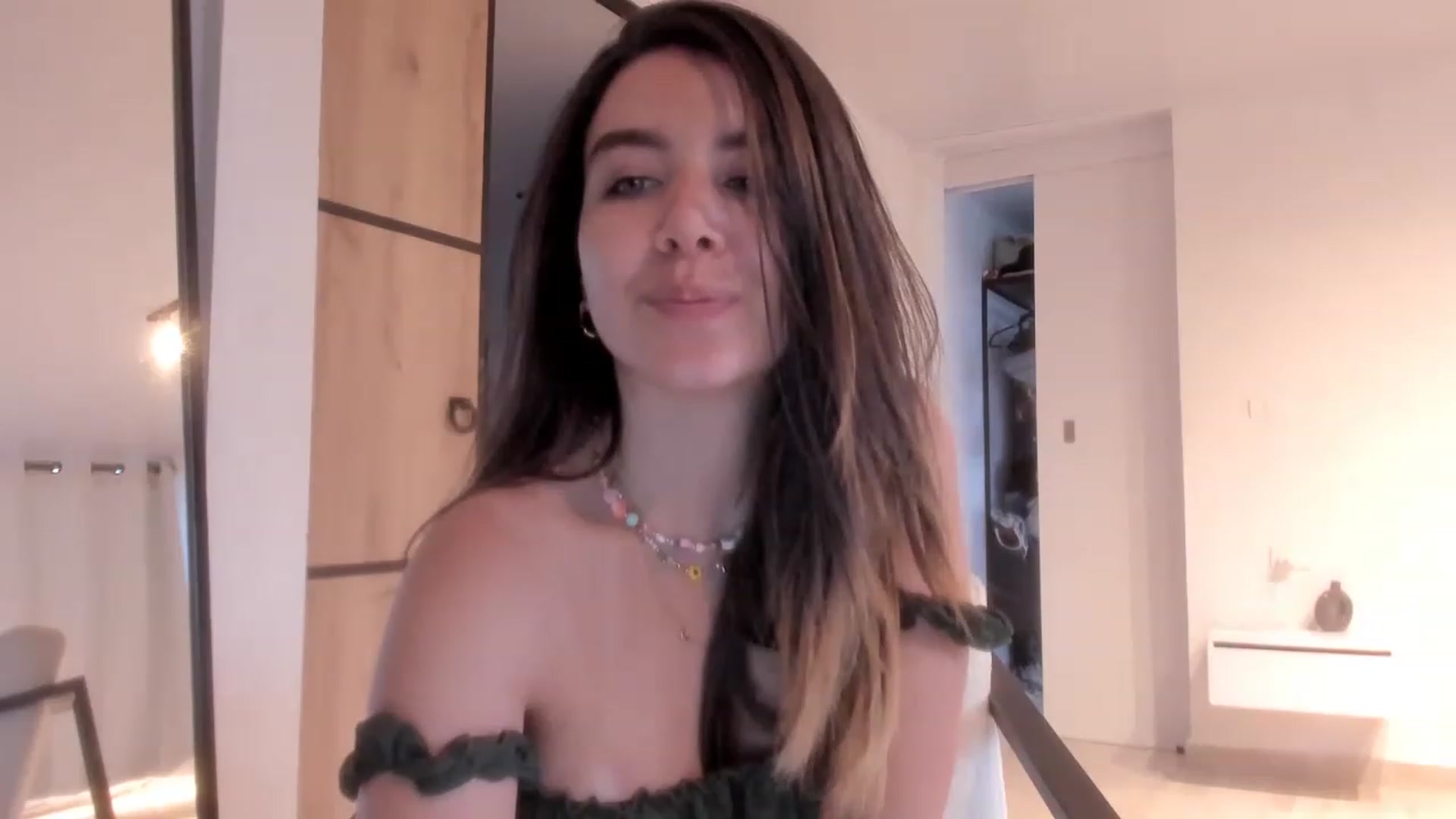 Gallery image thumbnail from LauraVega's myfreecams stream on, 04/15/2023, 23:12 image 13 of 20