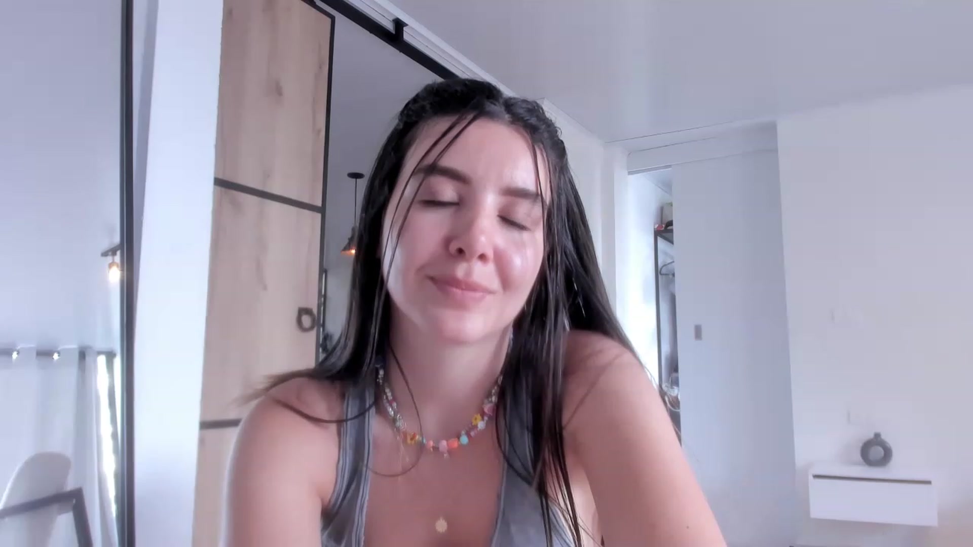 Gallery image thumbnail from LauraVega's myfreecams stream on, 04/17/2023, 16:23 image 18 of 20