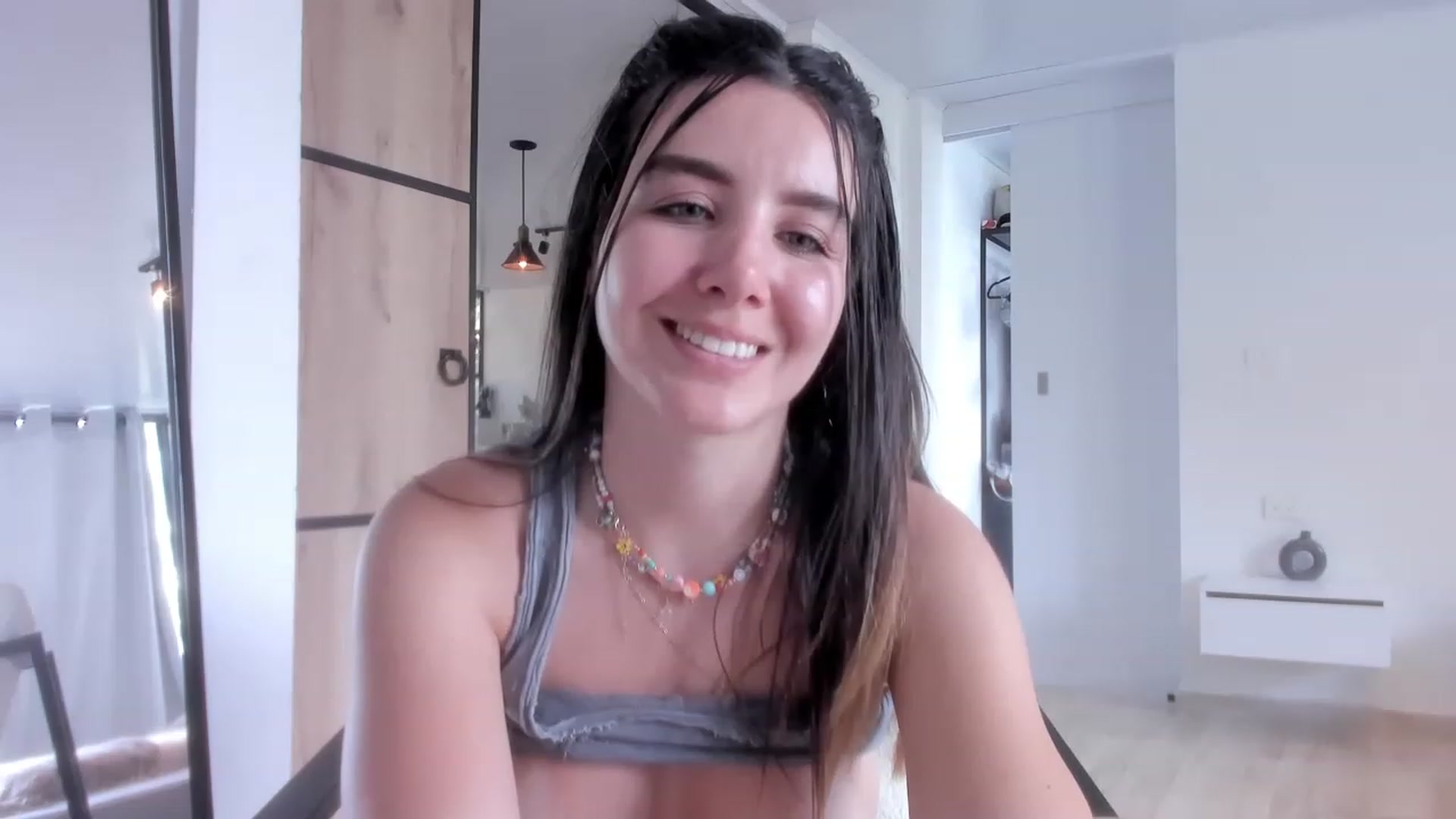 Gallery image thumbnail from LauraVega's myfreecams stream on, 04/17/2023, 17:04 image 6 of 20