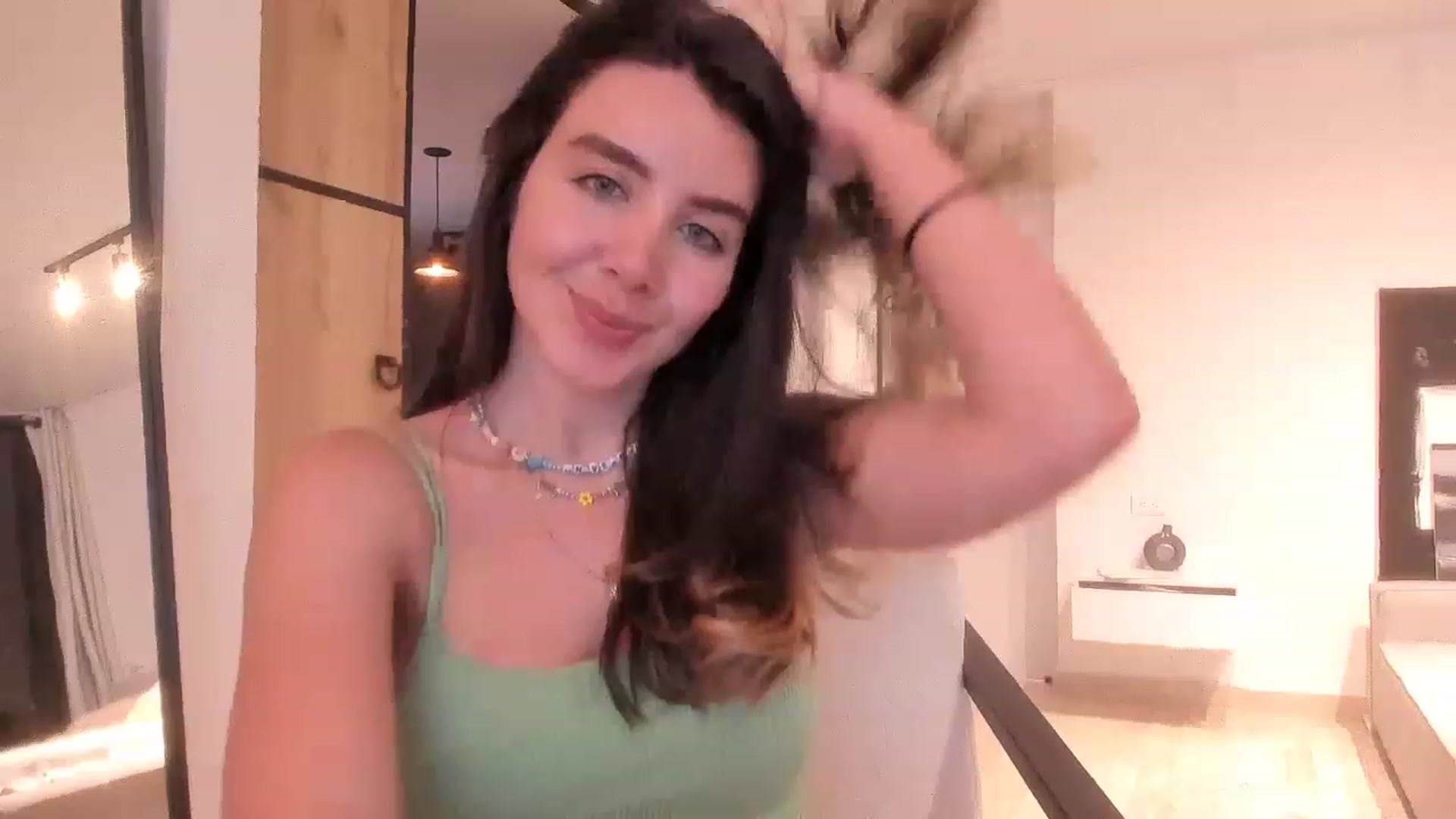 Gallery image thumbnail from LauraVega's myfreecams stream on, 04/19/2023, 02:01 image 9 of 20