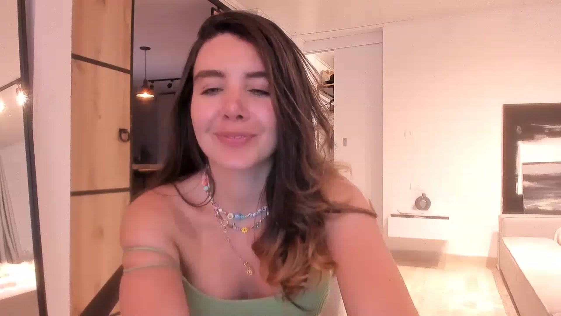 Gallery image thumbnail from LauraVega's myfreecams stream on, 04/19/2023, 02:01 image 15 of 20