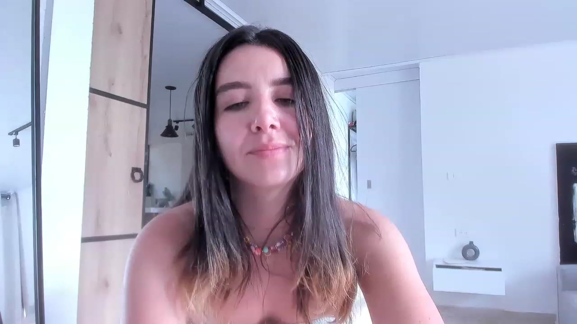 Gallery image thumbnail from LauraVega's myfreecams stream on, 04/20/2023, 16:27 image 4 of 20