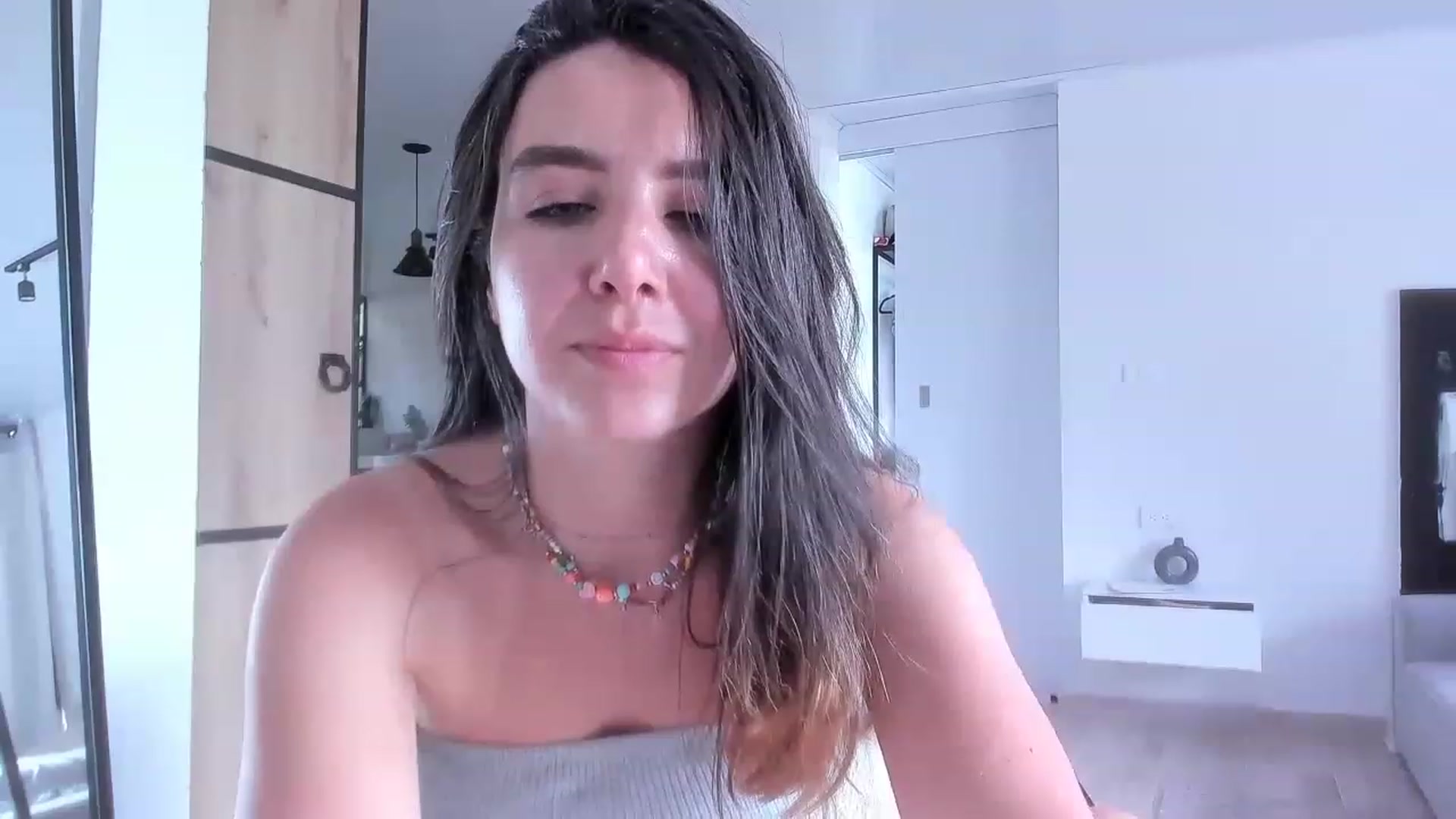 Gallery image thumbnail from LauraVega's myfreecams stream on, 04/20/2023, 16:27 image 9 of 20