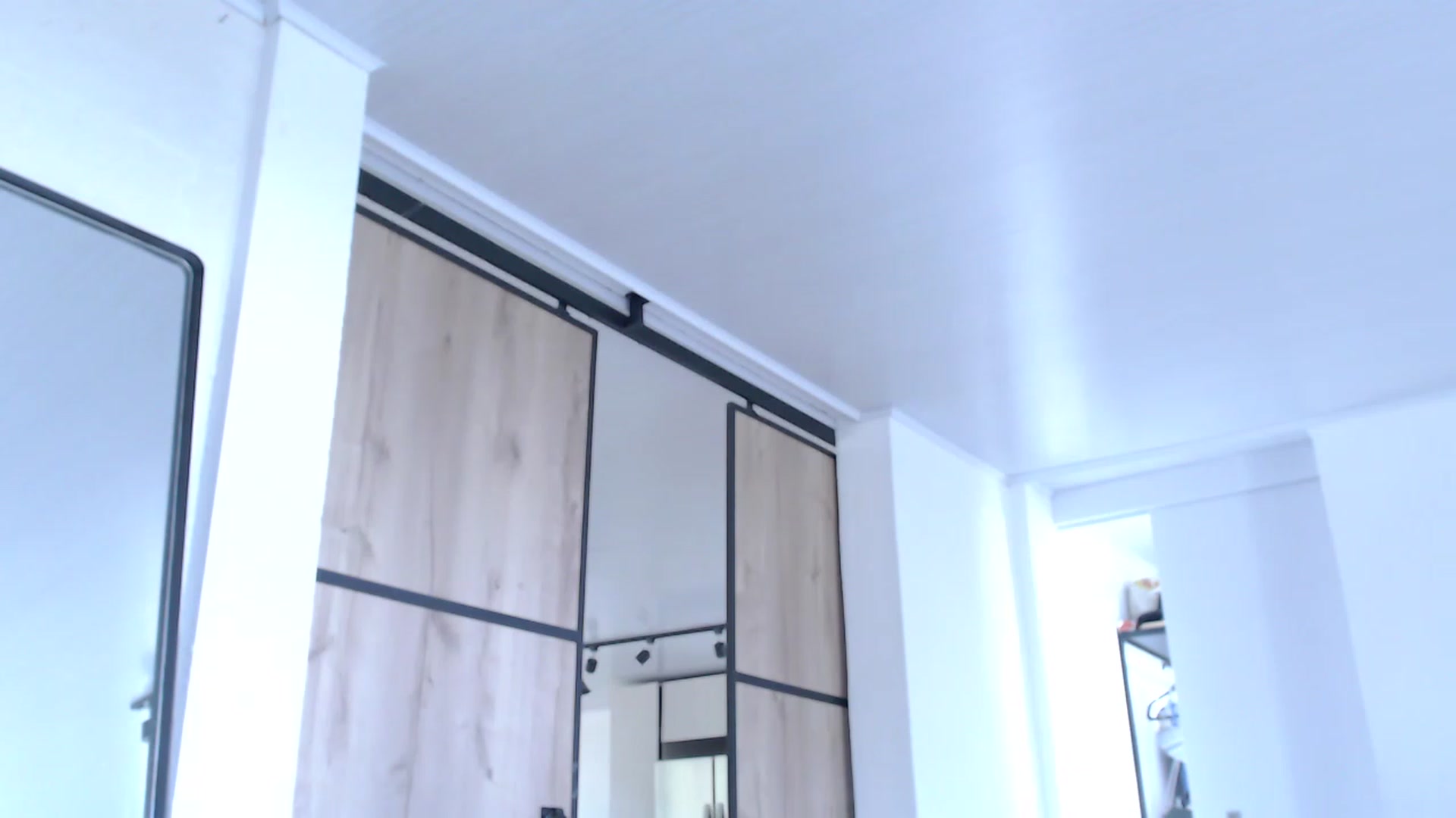 Gallery image thumbnail from LauraVega's myfreecams stream on, 04/28/2023, 16:23 image 17 of 20