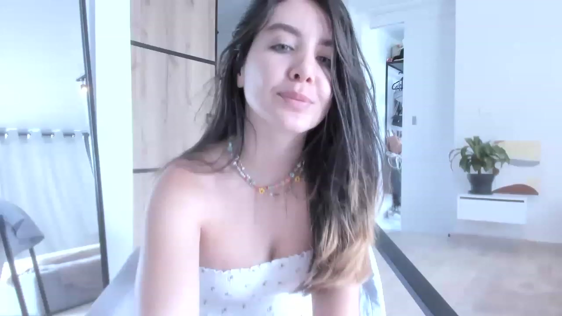 Gallery image thumbnail from LauraVega's myfreecams stream on, 04/29/2023, 15:41 image 12 of 20