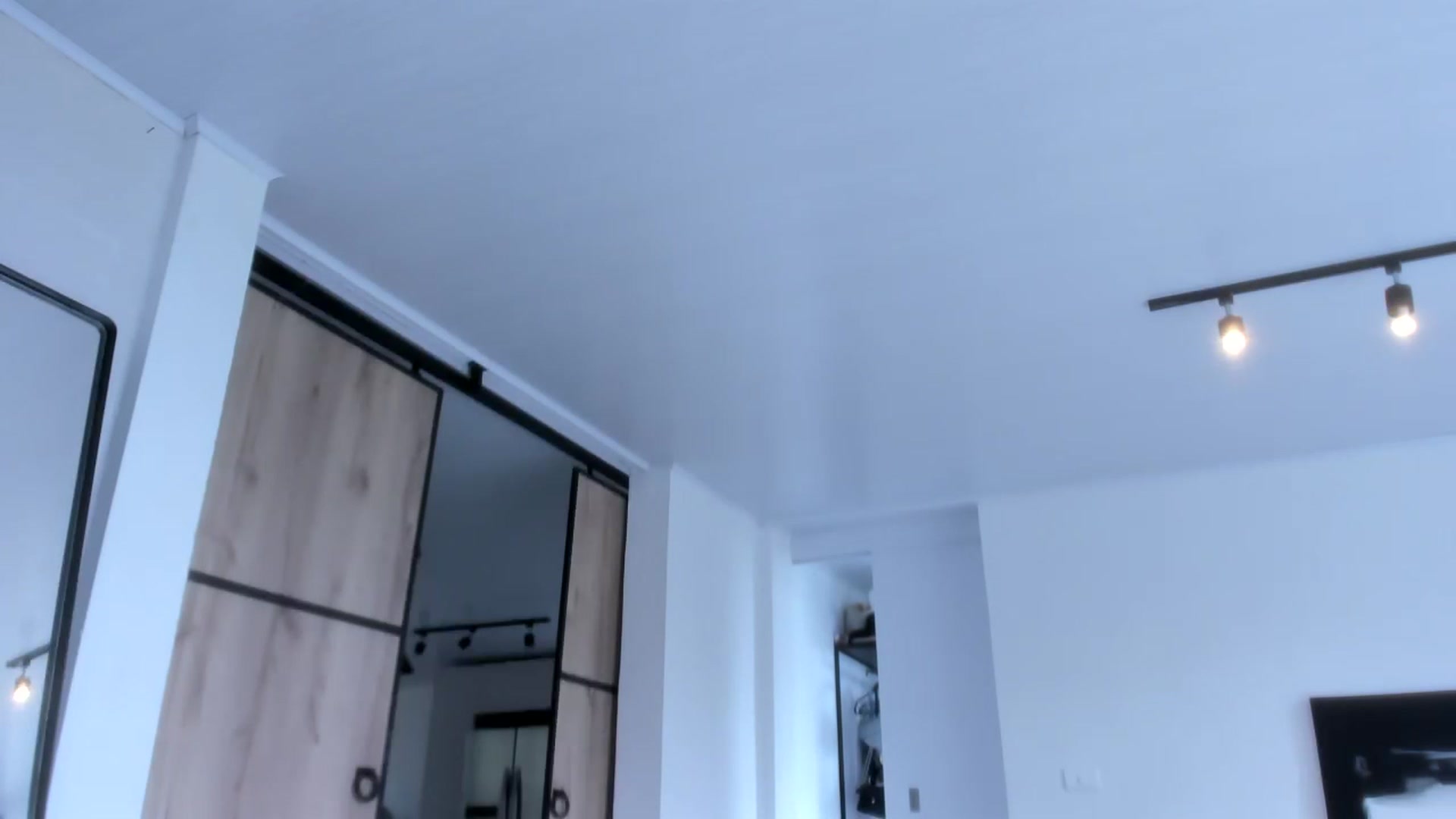 Gallery image thumbnail from LauraVega's myfreecams stream on, 04/30/2023, 15:51 image 14 of 20