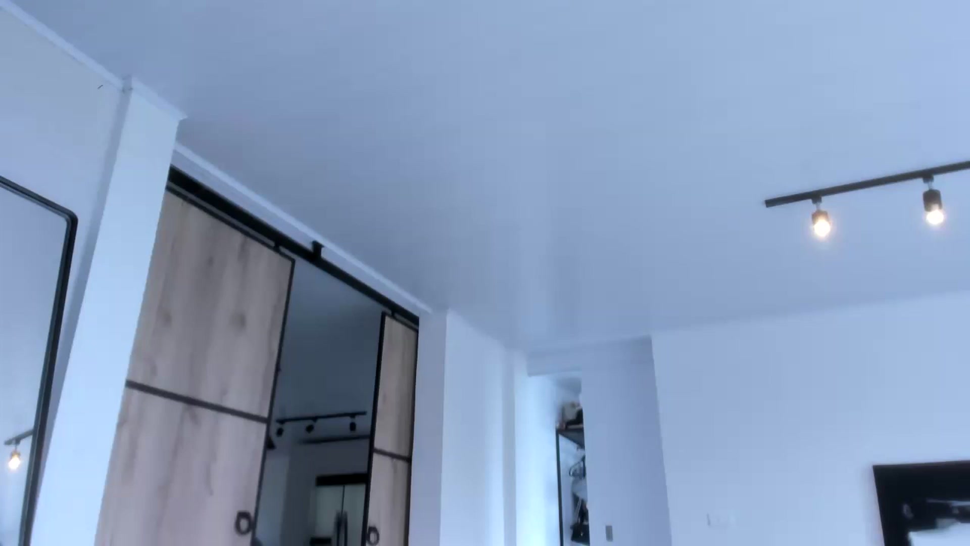 Gallery image thumbnail from LauraVega's myfreecams stream on, 04/30/2023, 15:51 image 15 of 20