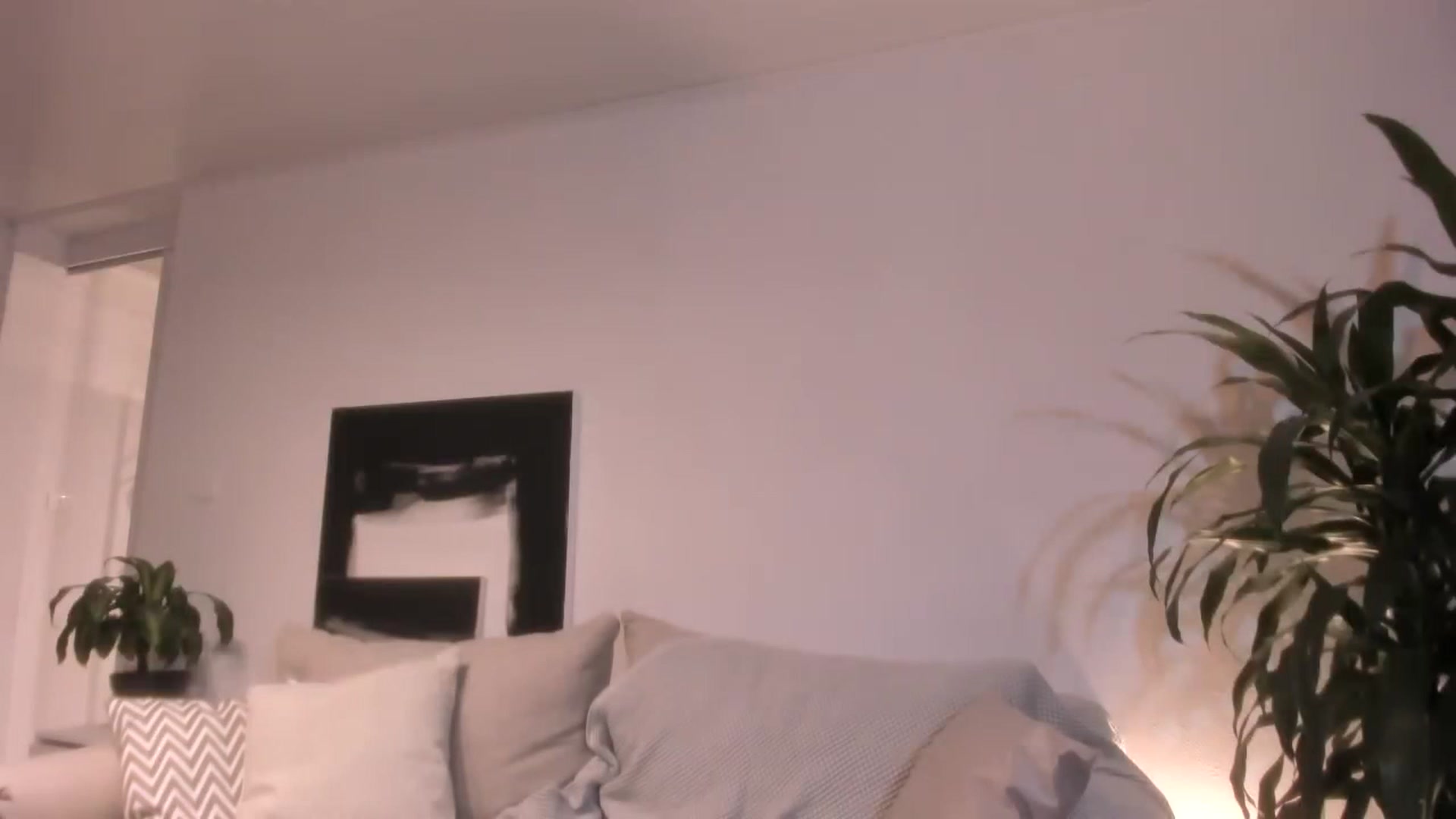 Gallery image thumbnail from LauraVega's myfreecams stream on, 05/02/2023, 23:49 image 18 of 20