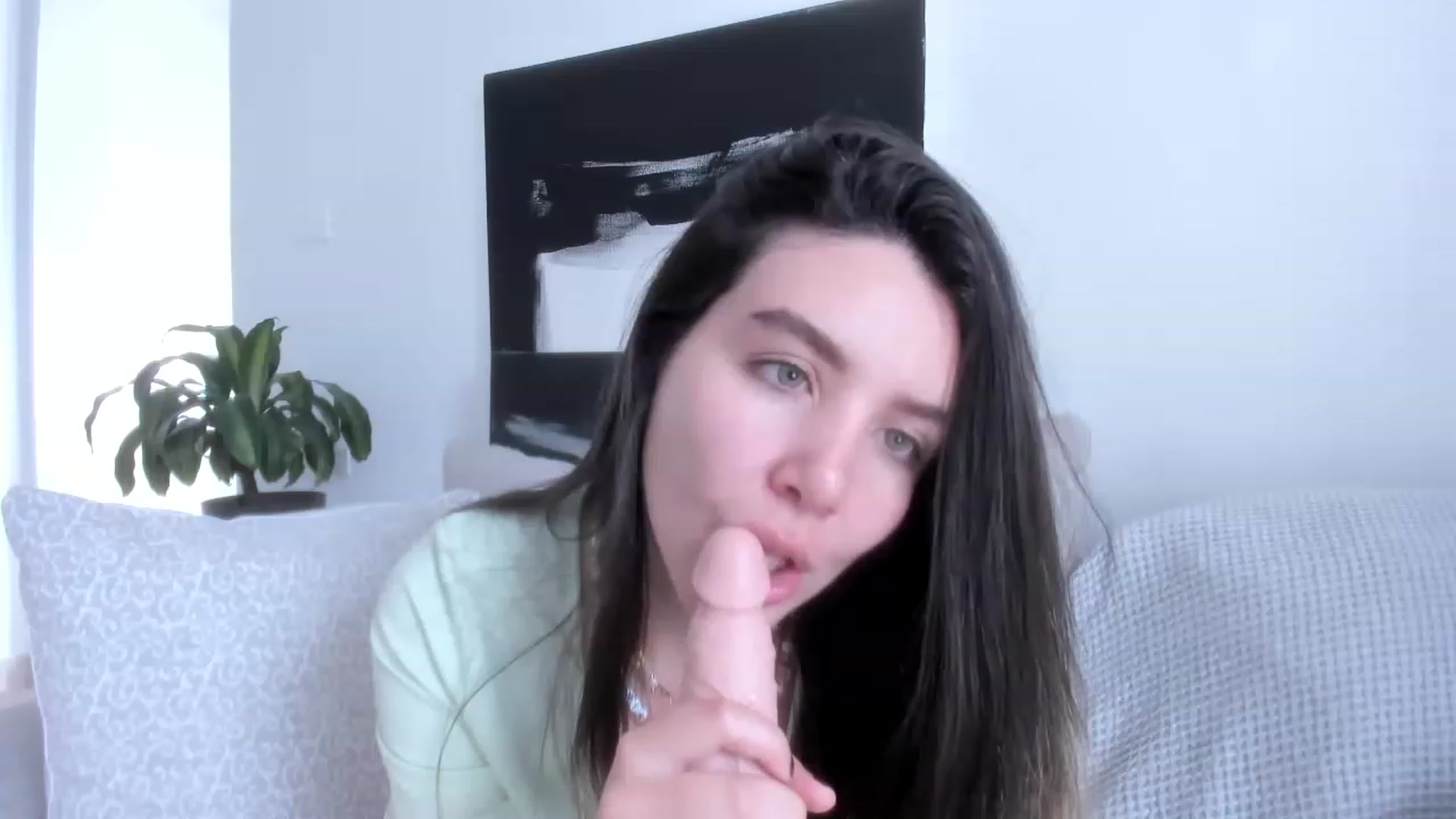 Gallery image thumbnail from LauraVega's myfreecams stream on, 05/13/2023, 16:07 image 15 of 20