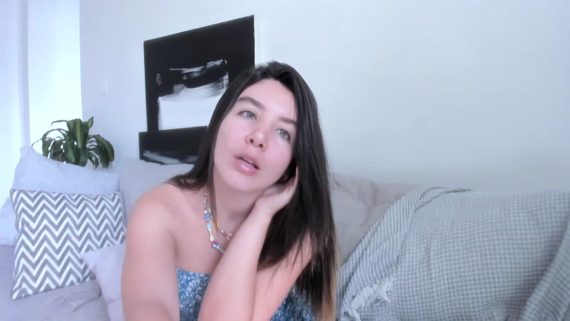 Gallery image thumbnail from LauraVega's myfreecams stream on, 05/22/2023, 16:02 image 7 of 20