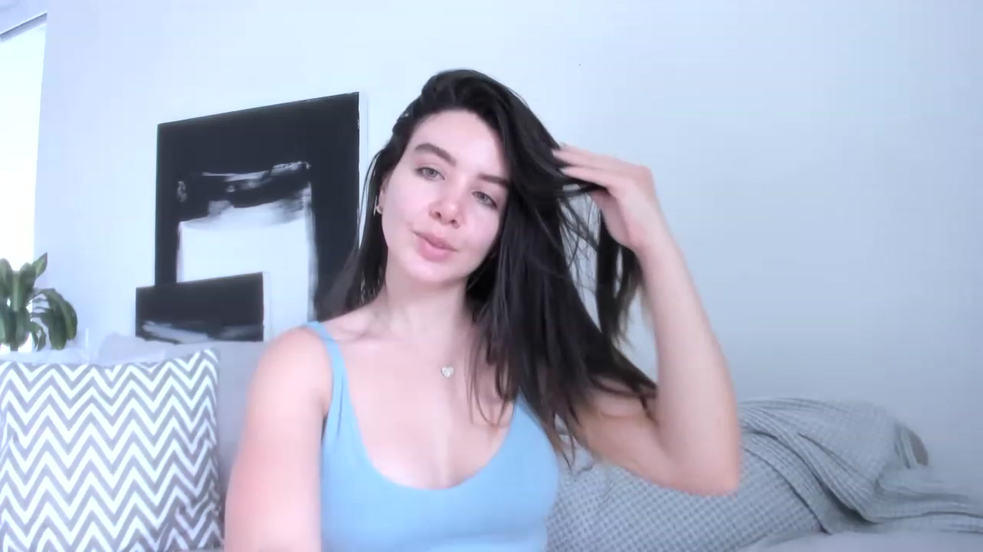 Gallery image thumbnail from LauraVega's myfreecams stream on, 05/28/2023, 16:02 image 16 of 20