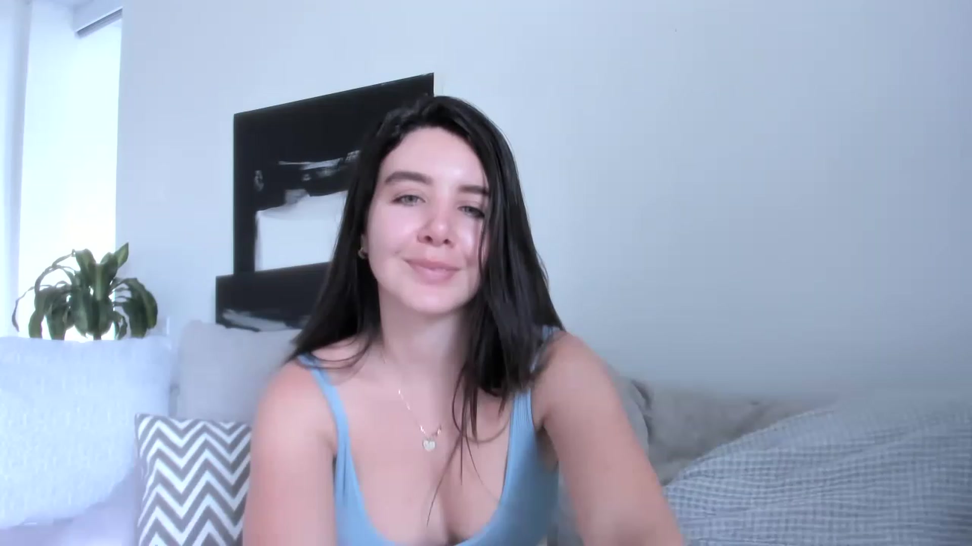 Gallery image thumbnail from LauraVega's myfreecams stream on, 05/28/2023, 18:04 image 11 of 20