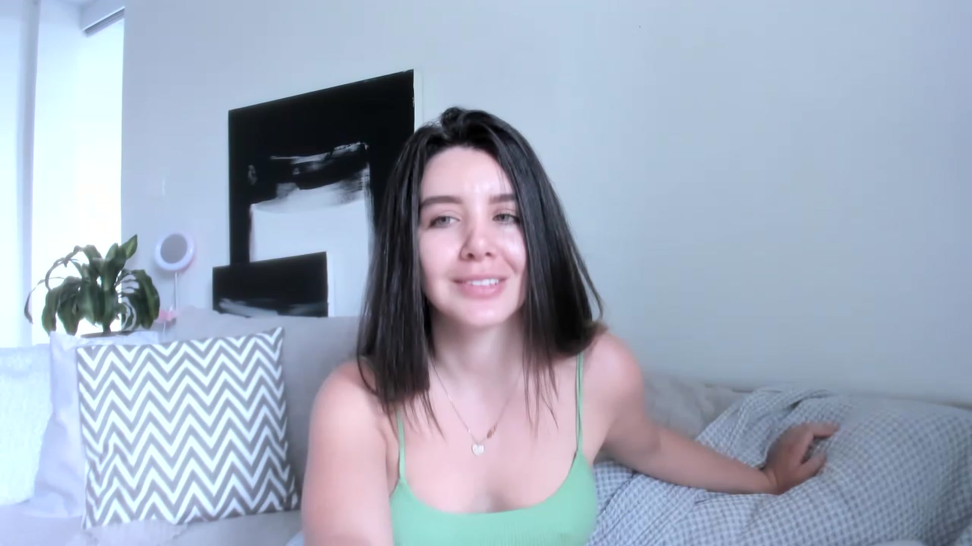 Gallery image thumbnail from LauraVega's myfreecams stream on, 06/01/2023, 15:44 image 19 of 20