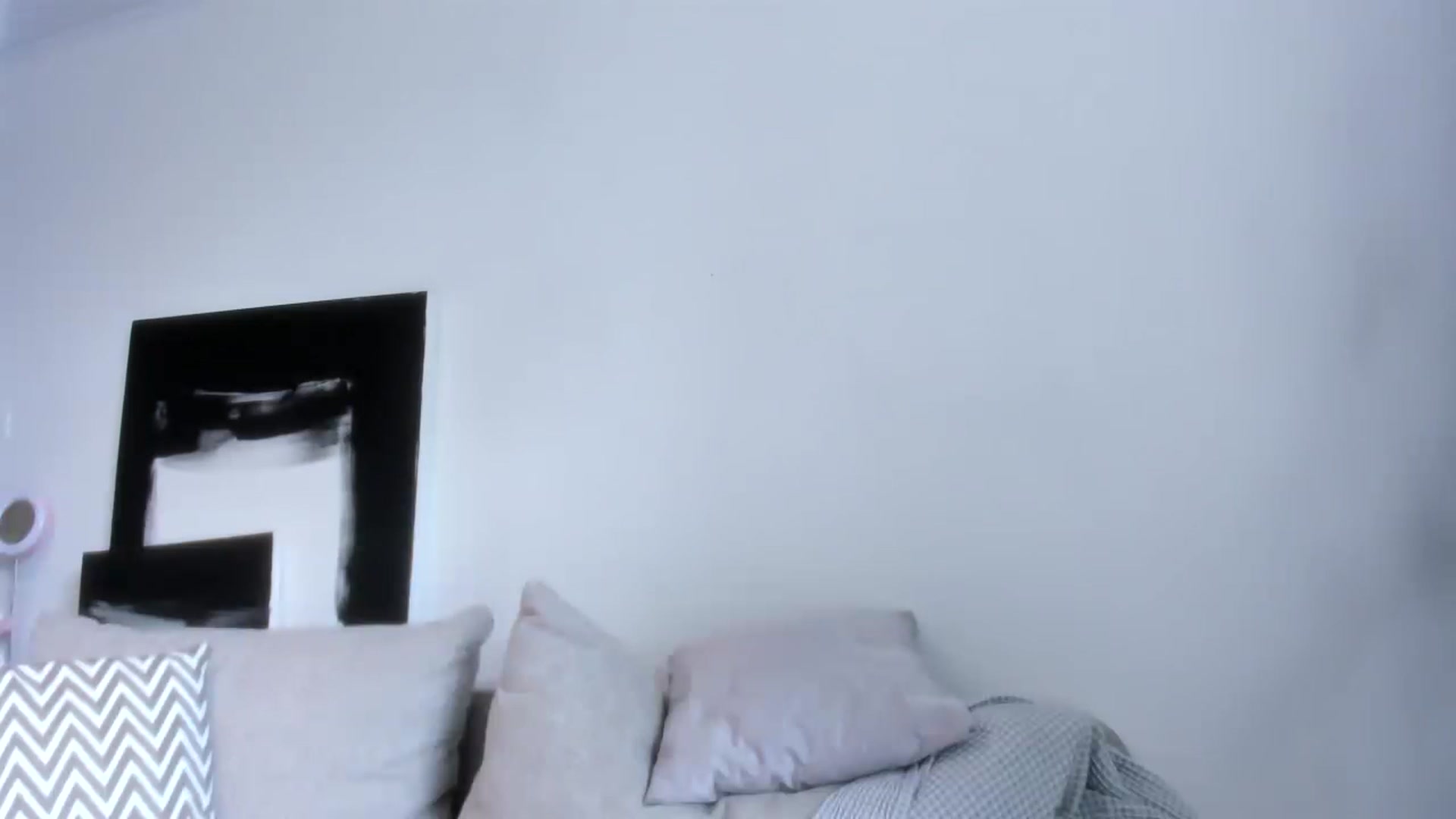 Gallery image thumbnail from LauraVega's myfreecams stream on, 06/01/2023, 17:29 image 16 of 20