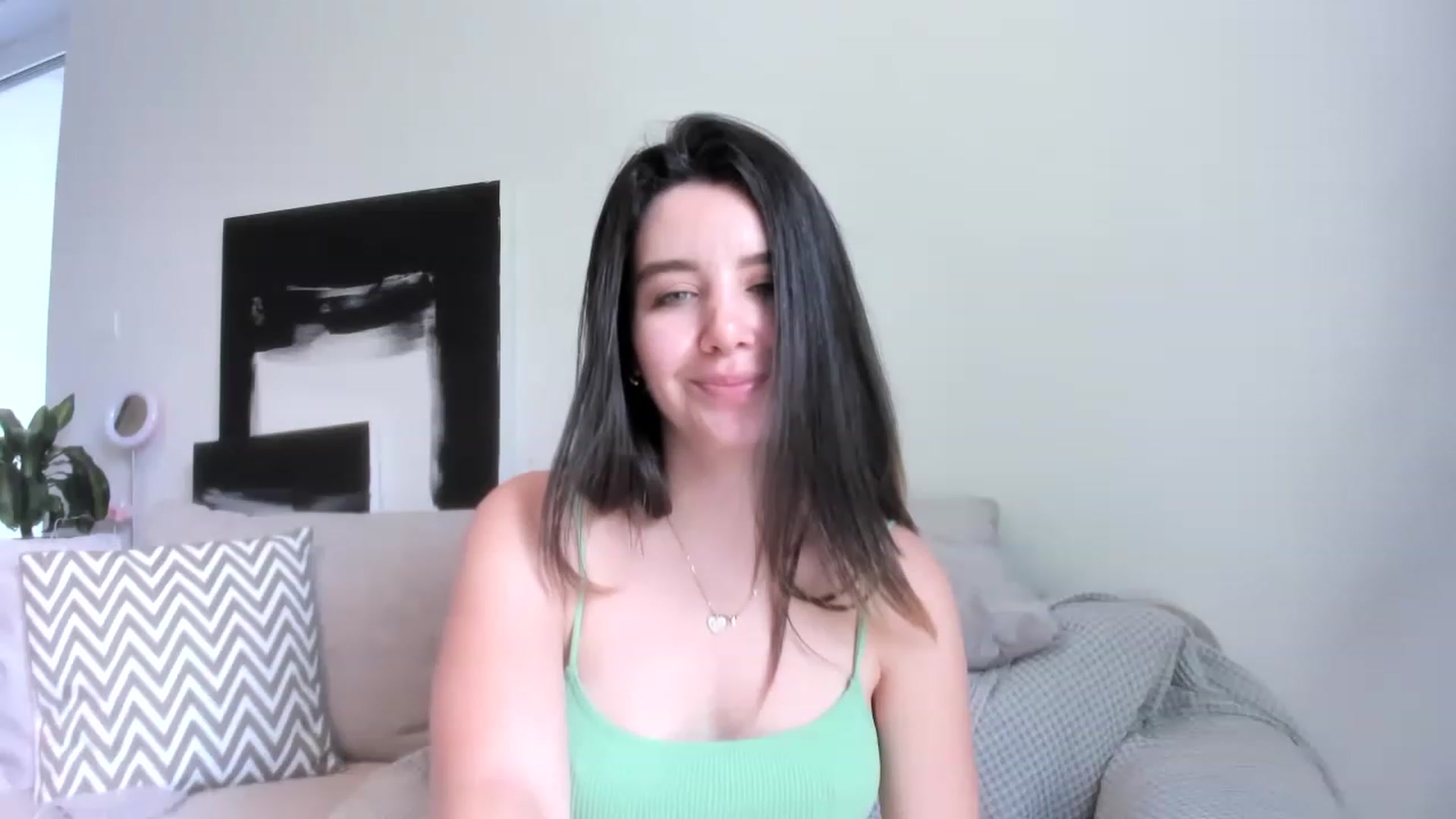 Gallery image thumbnail from LauraVega's myfreecams stream on, 06/01/2023, 17:29 image 1 of 20