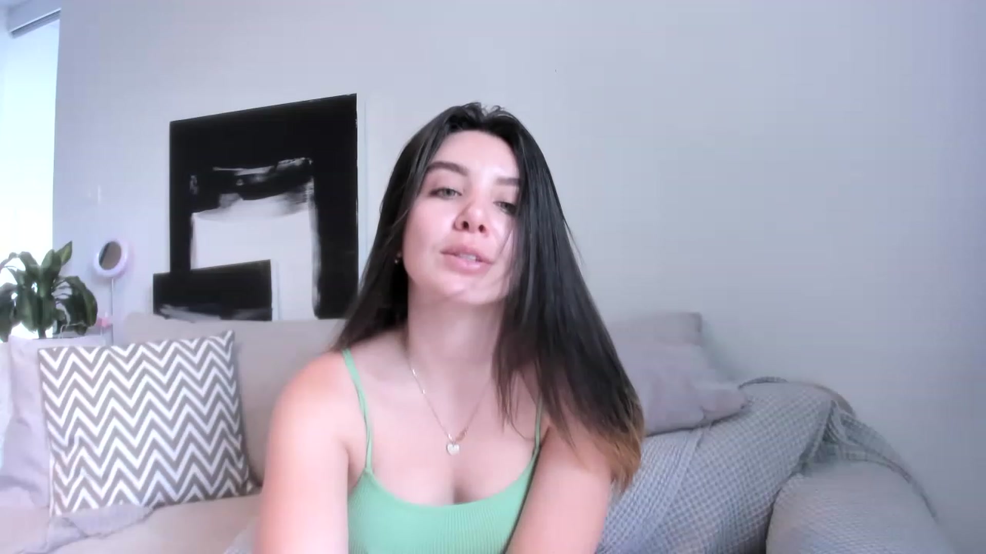 Gallery image thumbnail from LauraVega's myfreecams stream on, 06/01/2023, 17:29 image 6 of 20