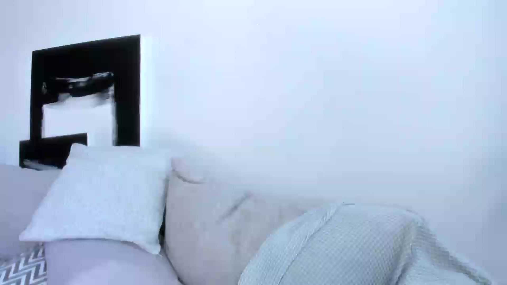 Gallery image thumbnail from LauraVega's myfreecams stream on, 06/03/2023, 15:54 image 17 of 20