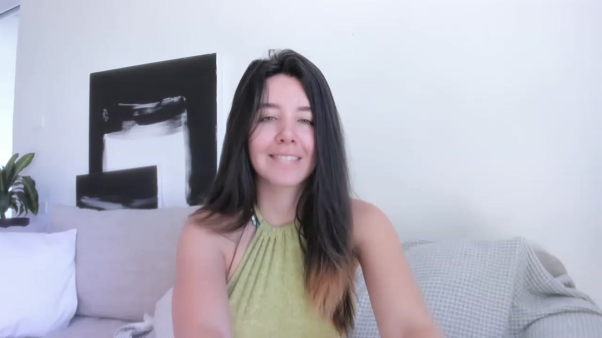 Gallery image thumbnail from LauraVega's myfreecams stream on, 06/18/2023, 15:56 image 12 of 20