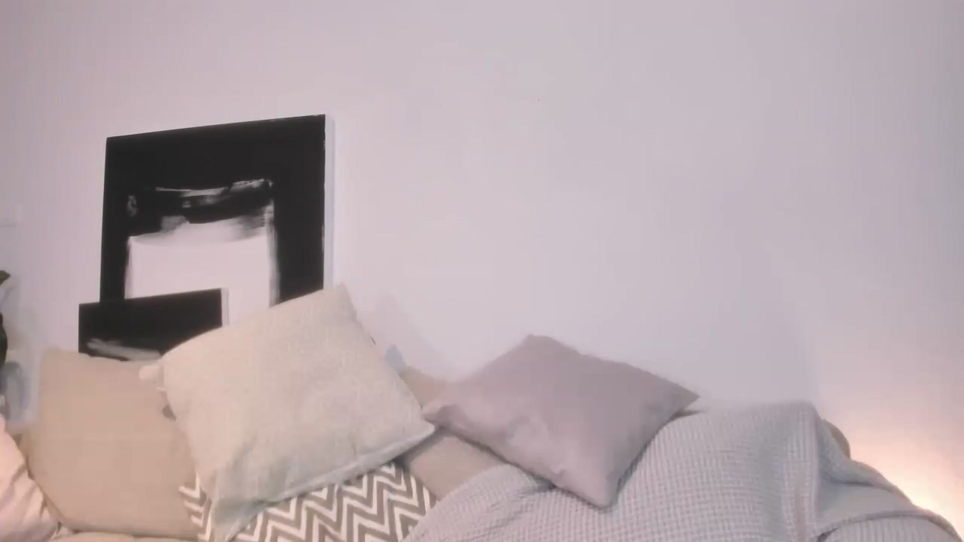 Gallery image thumbnail from LauraVega's myfreecams stream on, 06/21/2023, 24:04 image 19 of 20