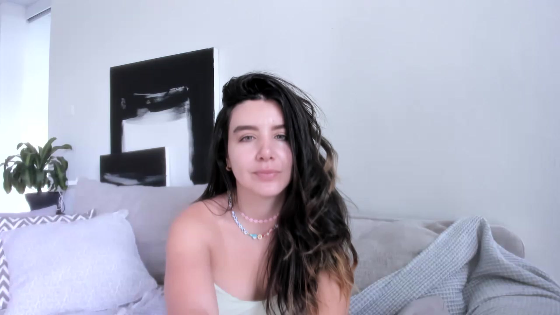 Gallery image thumbnail from LauraVega's myfreecams stream on, 06/24/2023, 18:05 image 7 of 20