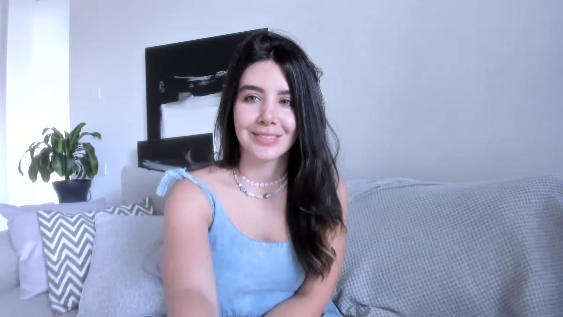 Gallery image thumbnail from LauraVega's myfreecams stream on, 06/26/2023, 23:32 image 9 of 20