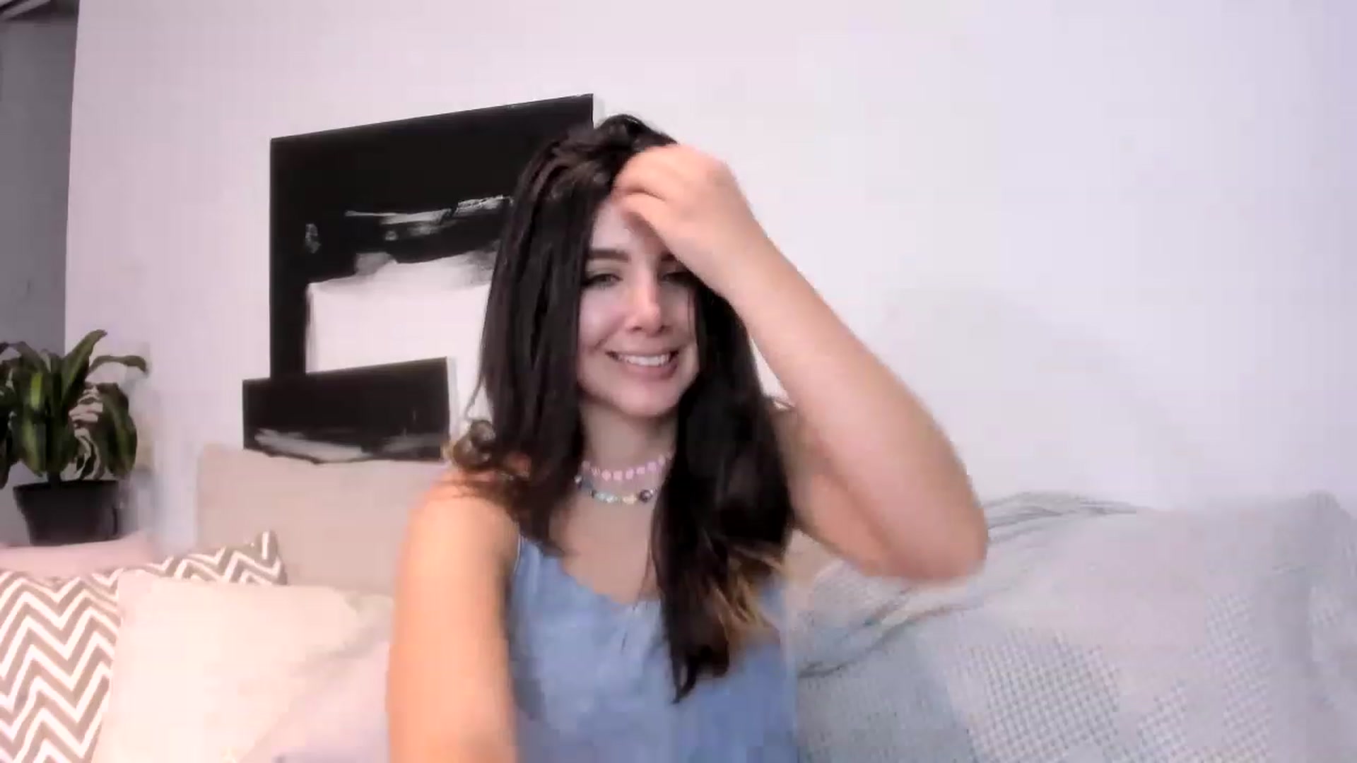 Gallery image thumbnail from LauraVega's myfreecams stream on, 06/27/2023, 24:10 image 19 of 20