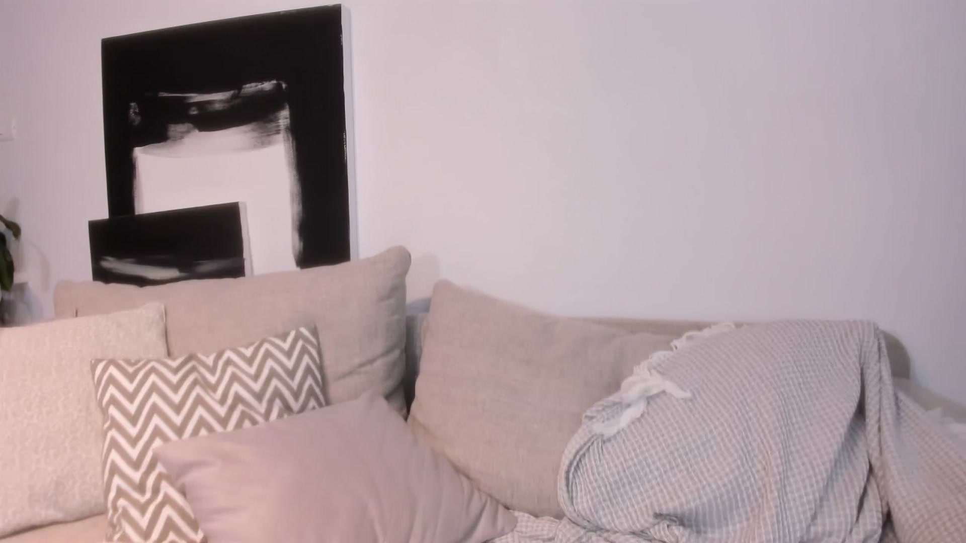 Gallery image thumbnail from LauraVega's myfreecams stream on, 07/02/2023, 01:11 image 6 of 20