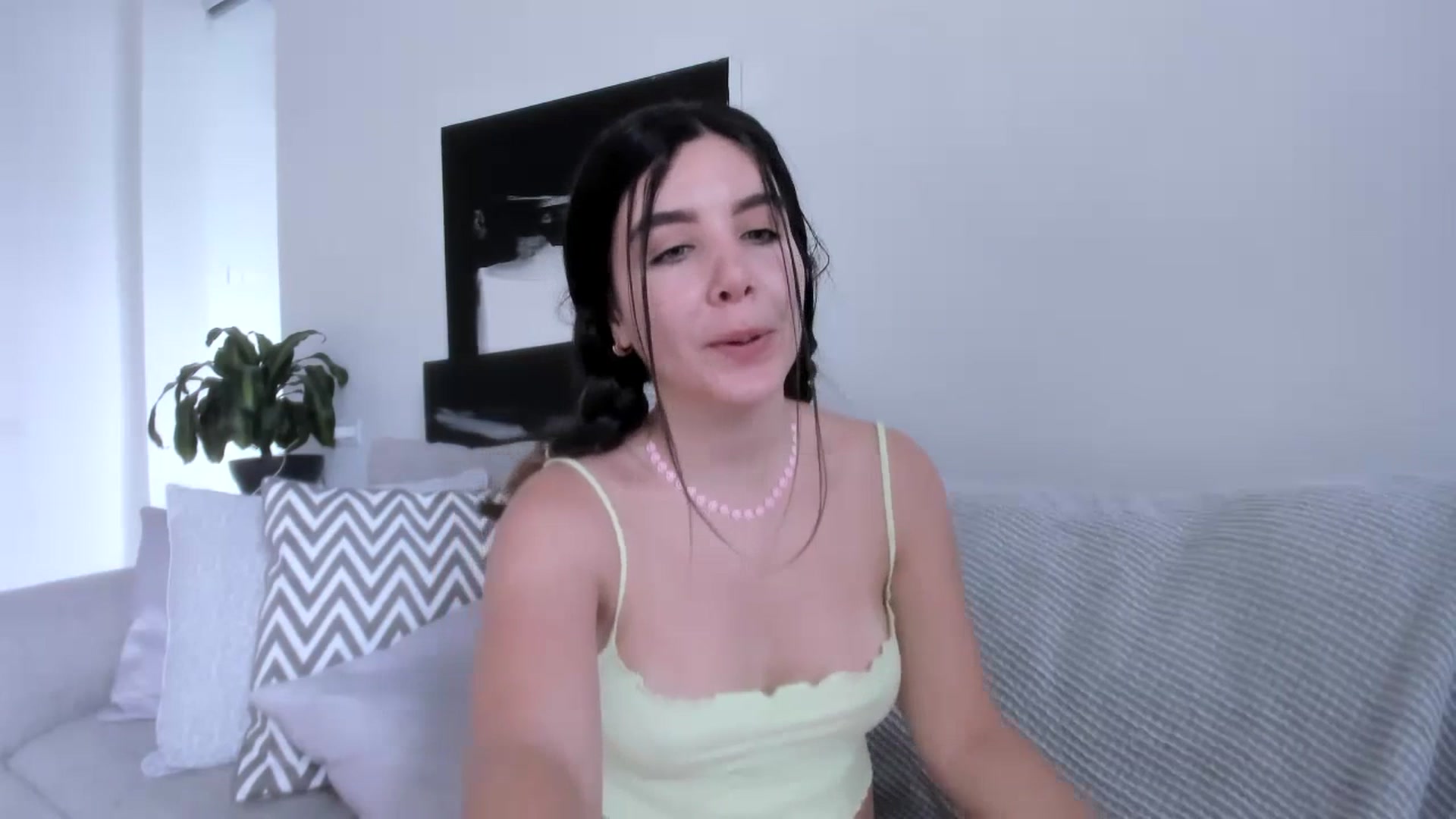 Gallery image thumbnail from LauraVega's myfreecams stream on, 07/03/2023, 17:26 image 3 of 20