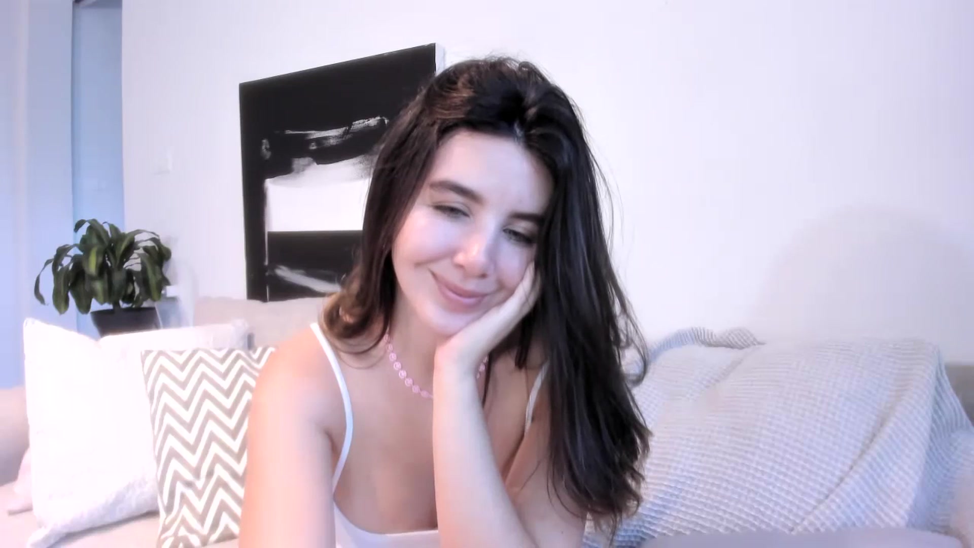 Gallery image thumbnail from LauraVega's myfreecams stream on, 07/04/2023, 23:44 image 9 of 20