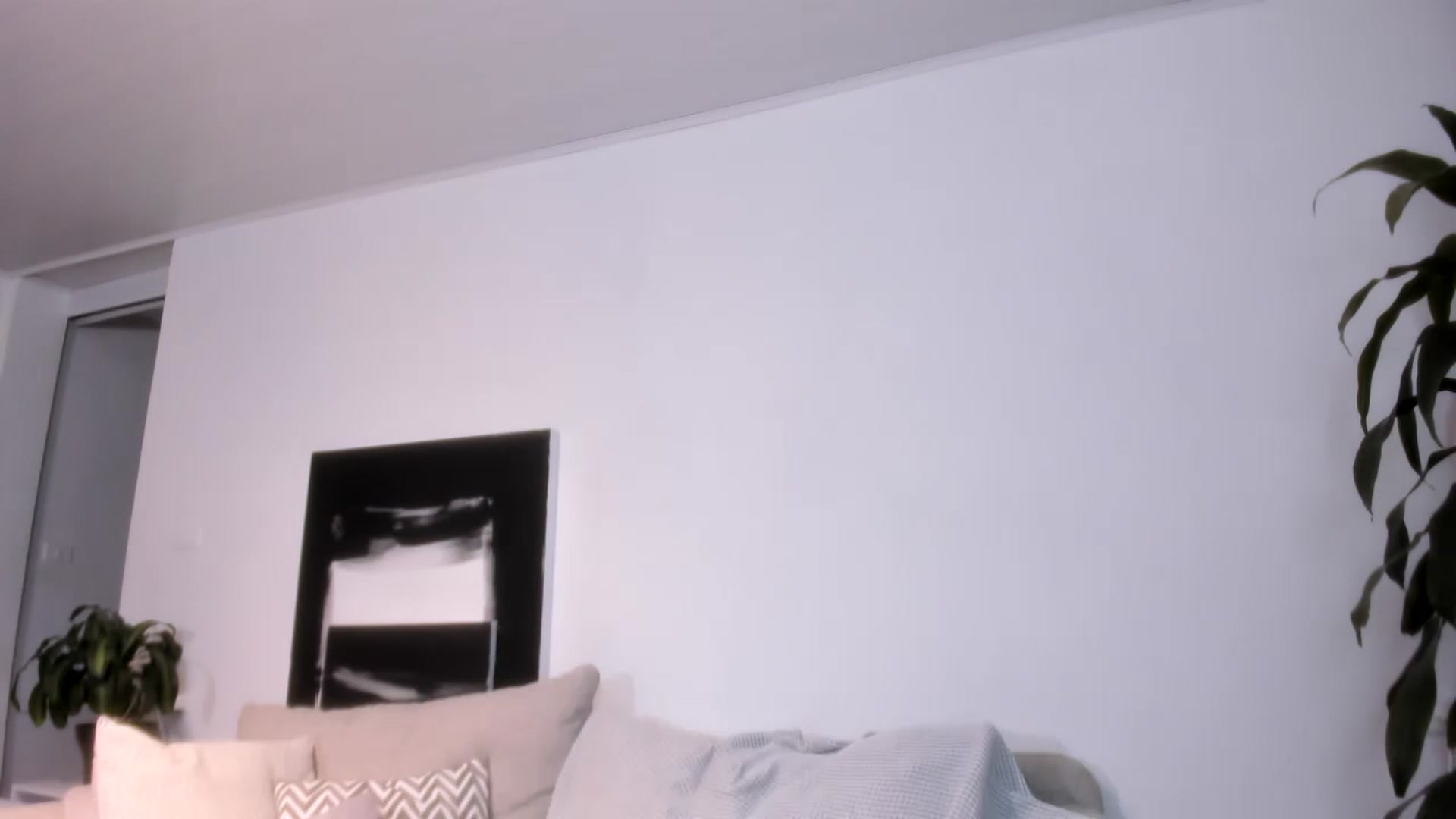Gallery image thumbnail from LauraVega's myfreecams stream on, 07/05/2023, 24:21 image 3 of 20