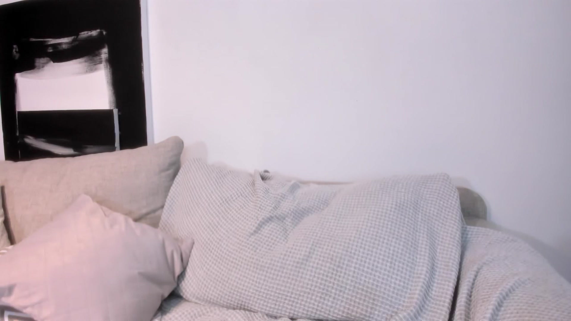 Gallery image thumbnail from LauraVega's myfreecams stream on, 07/05/2023, 24:21 image 16 of 20