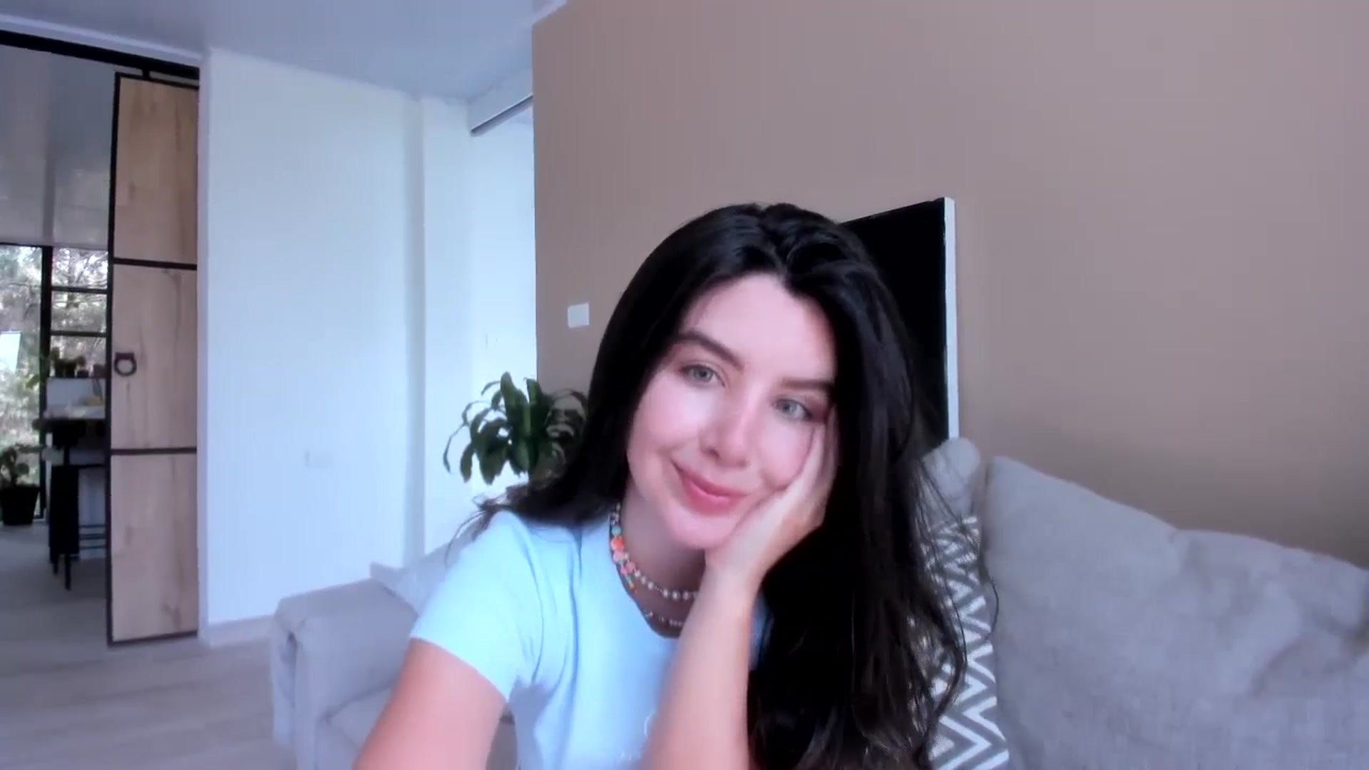 Gallery image thumbnail from LauraVega's myfreecams stream on, 07/22/2023, 15:46 image 11 of 20