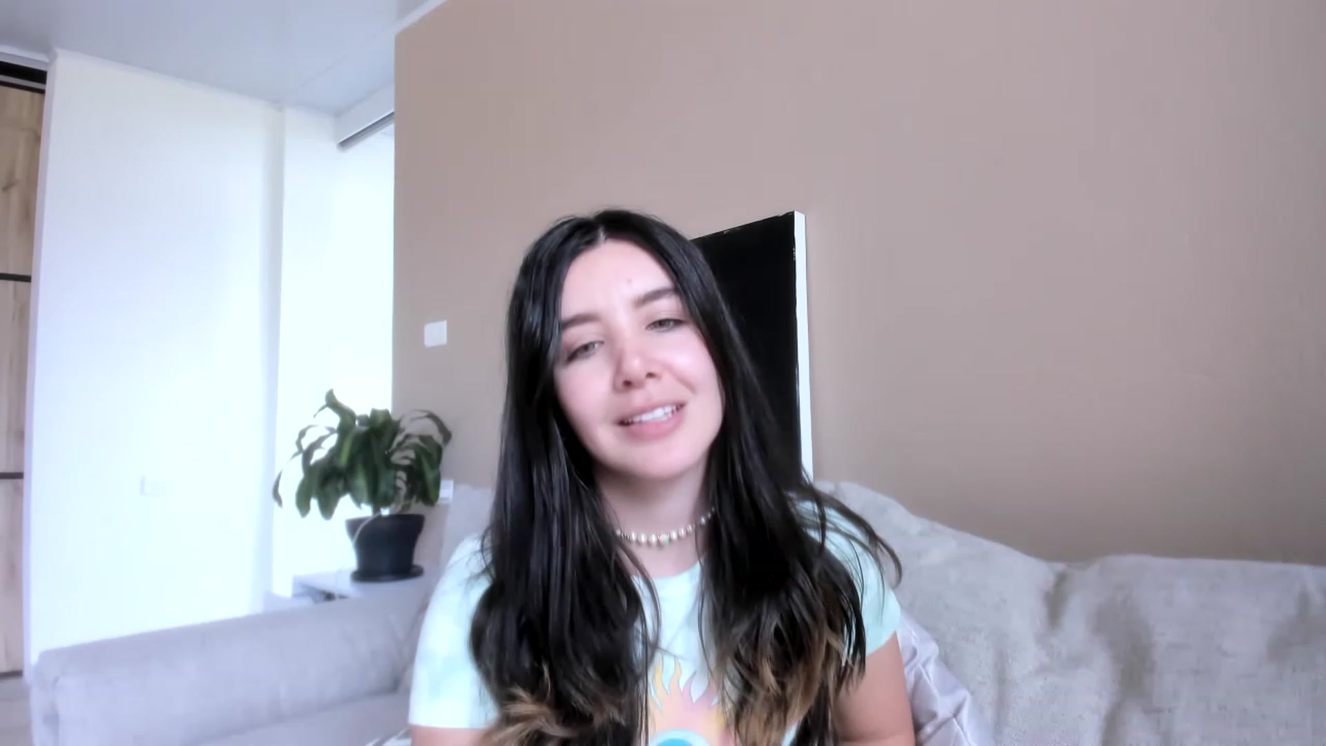 Gallery image thumbnail from LauraVega's myfreecams stream on, 08/06/2023, 18:04 image 16 of 20