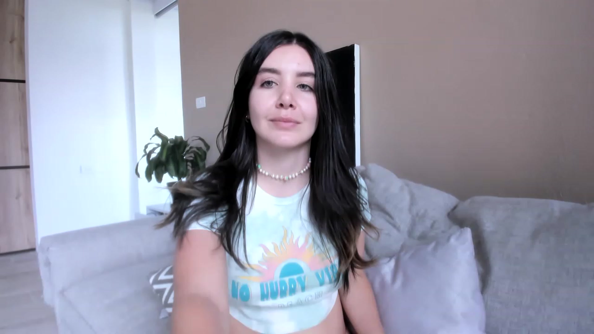 Gallery image thumbnail from LauraVega's myfreecams stream on, 08/06/2023, 18:04 image 19 of 20