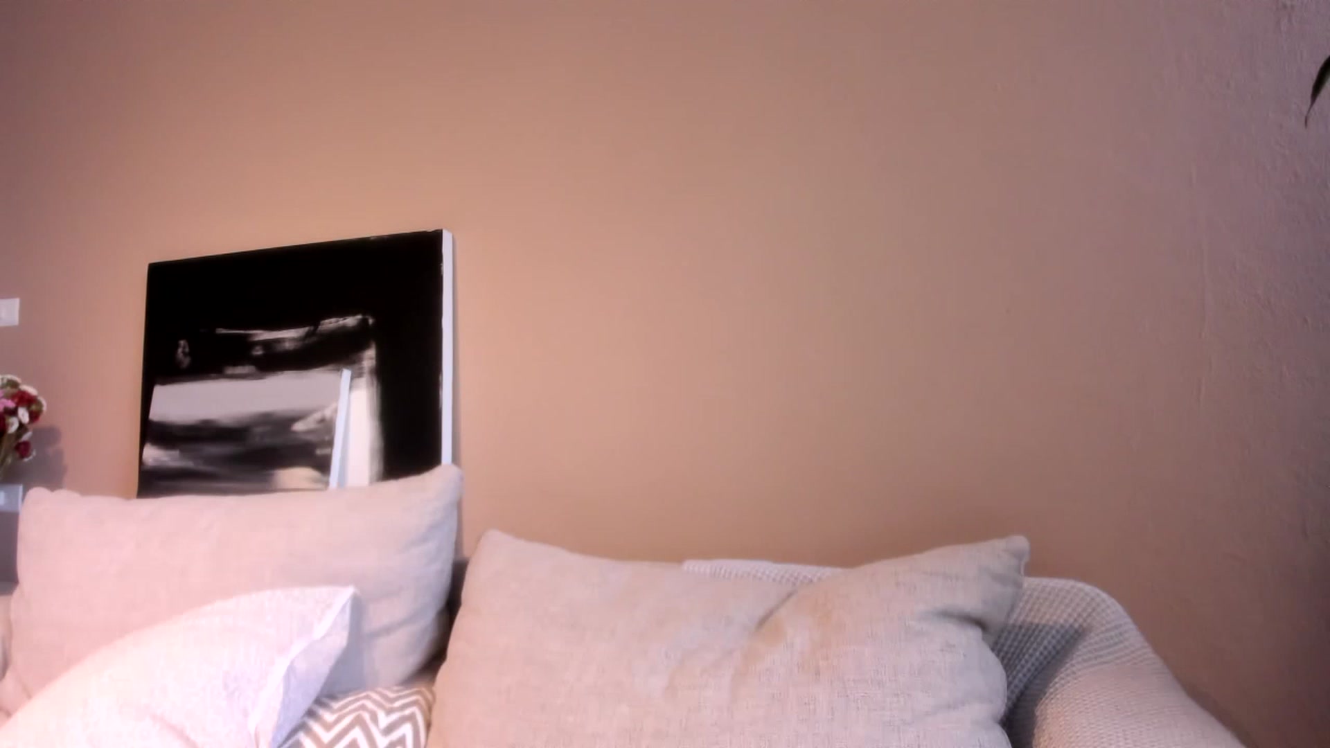 Gallery image thumbnail from LauraVega's myfreecams stream on, 08/13/2023, 23:03 image 12 of 20