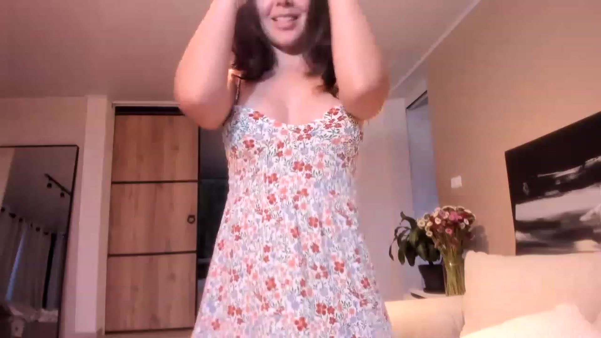 Gallery image thumbnail from LauraVega's myfreecams stream on, 08/13/2023, 23:19 image 5 of 20