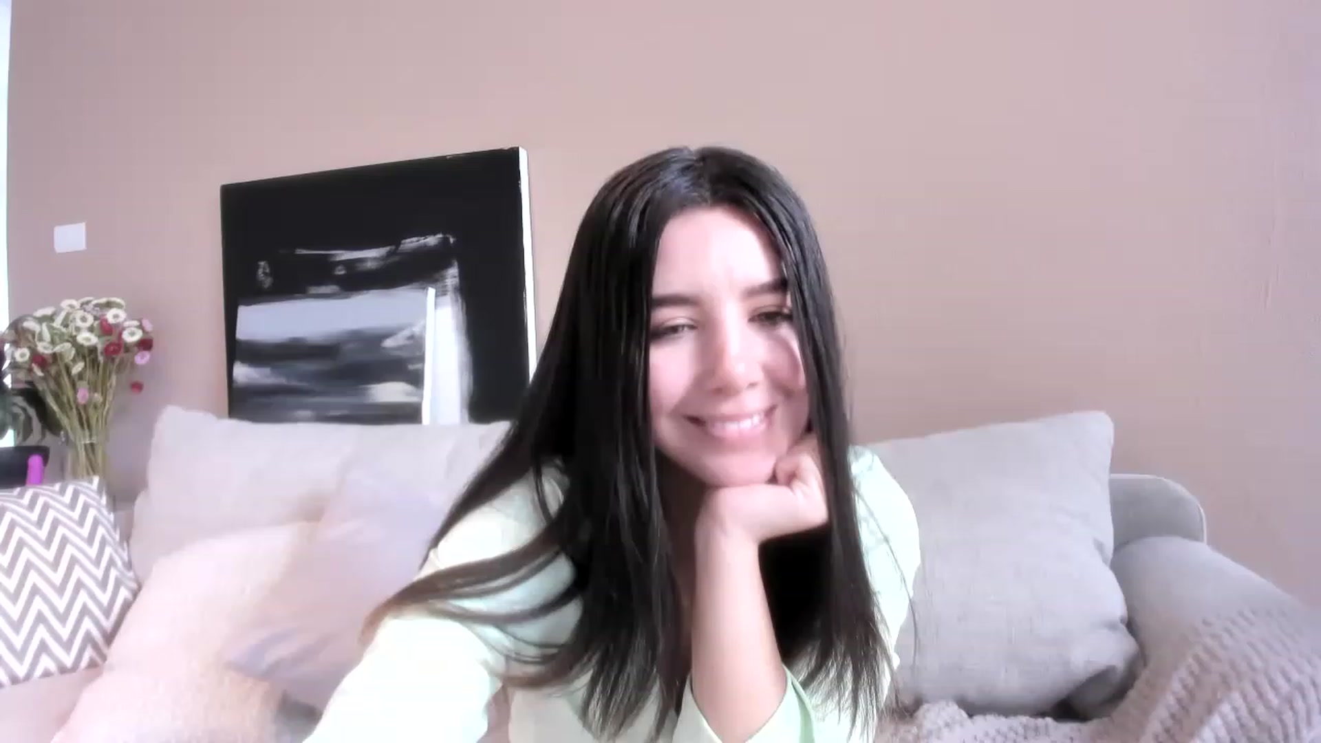Gallery image thumbnail from LauraVega's myfreecams stream on, 08/19/2023, 15:49 image 20 of 20