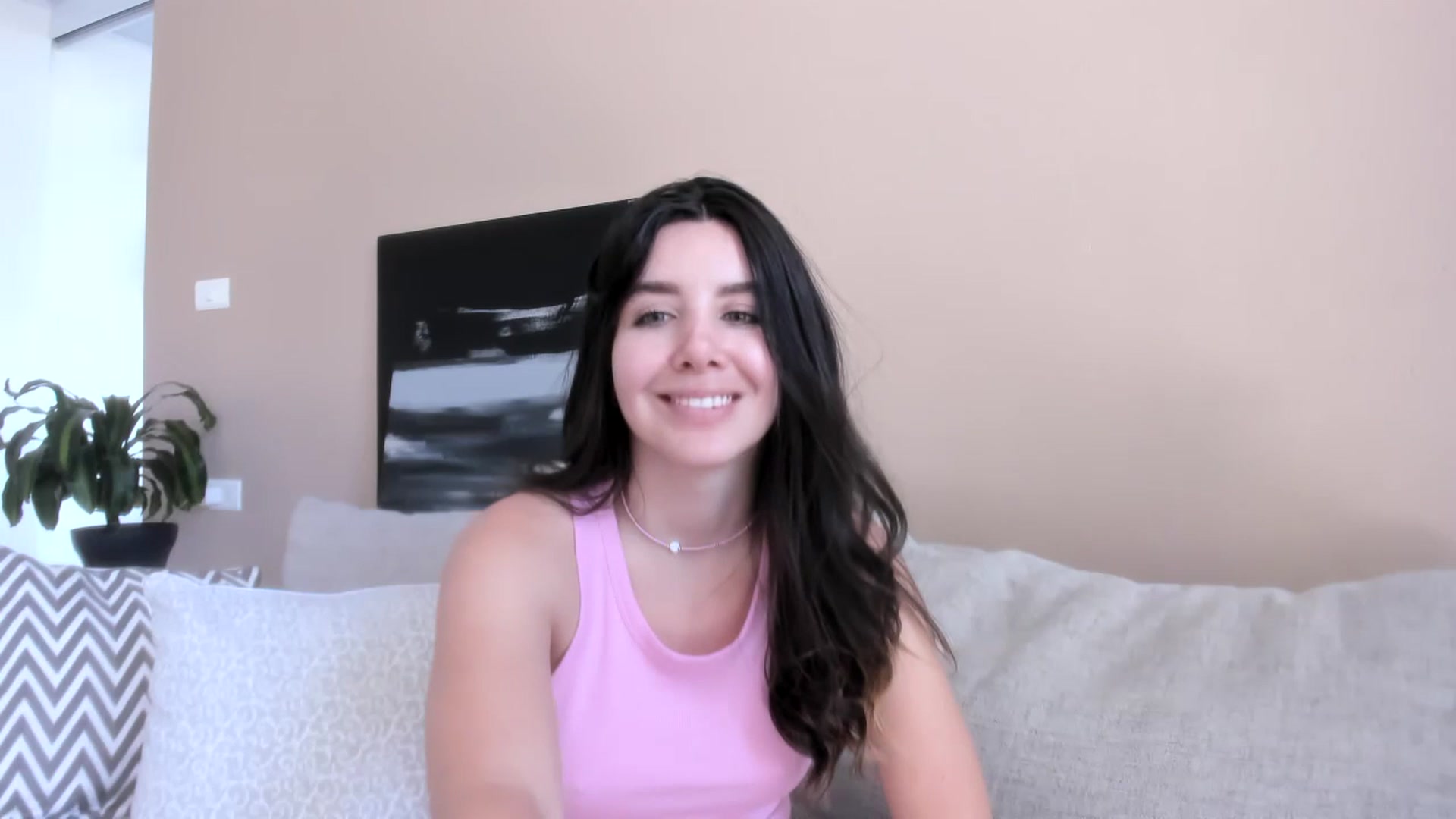 Gallery image thumbnail from LauraVega's myfreecams stream on, 08/26/2023, 16:17 image 18 of 20