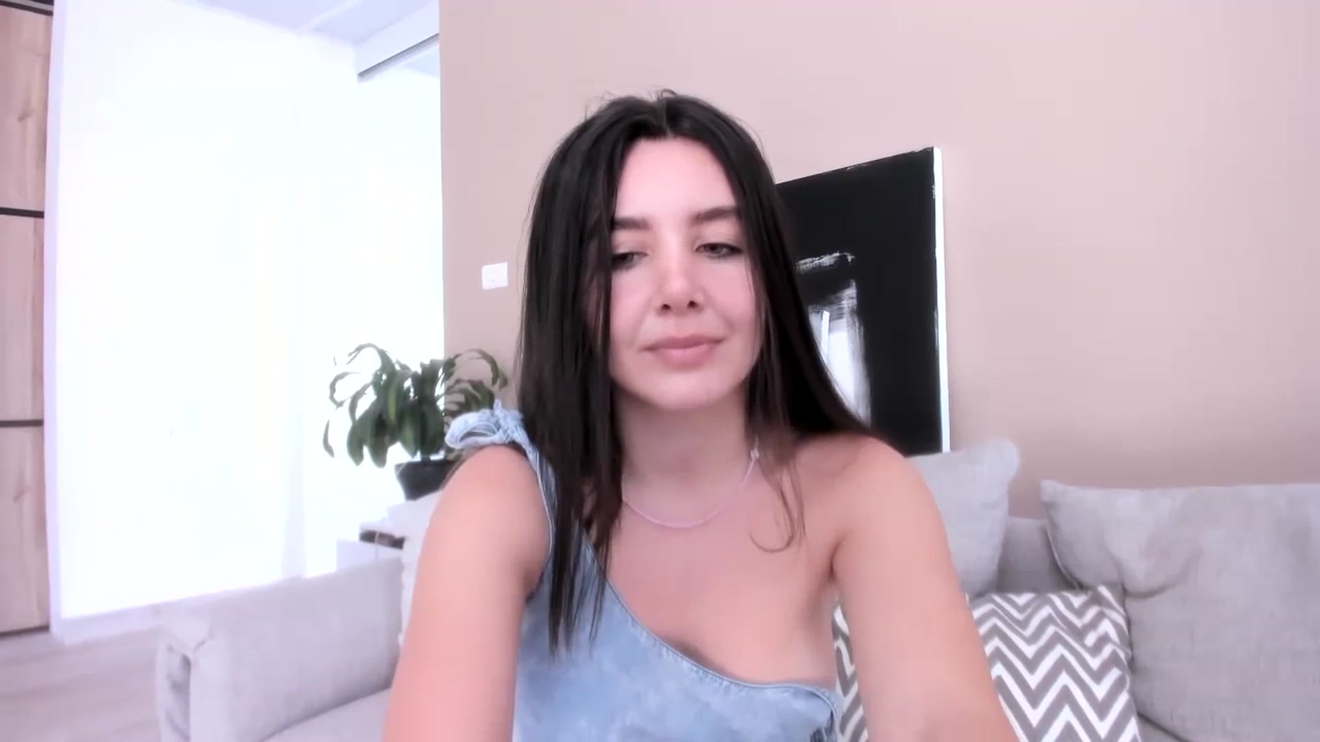 Gallery image thumbnail from LauraVega's myfreecams stream on, 09/11/2023, 15:46 image 4 of 20