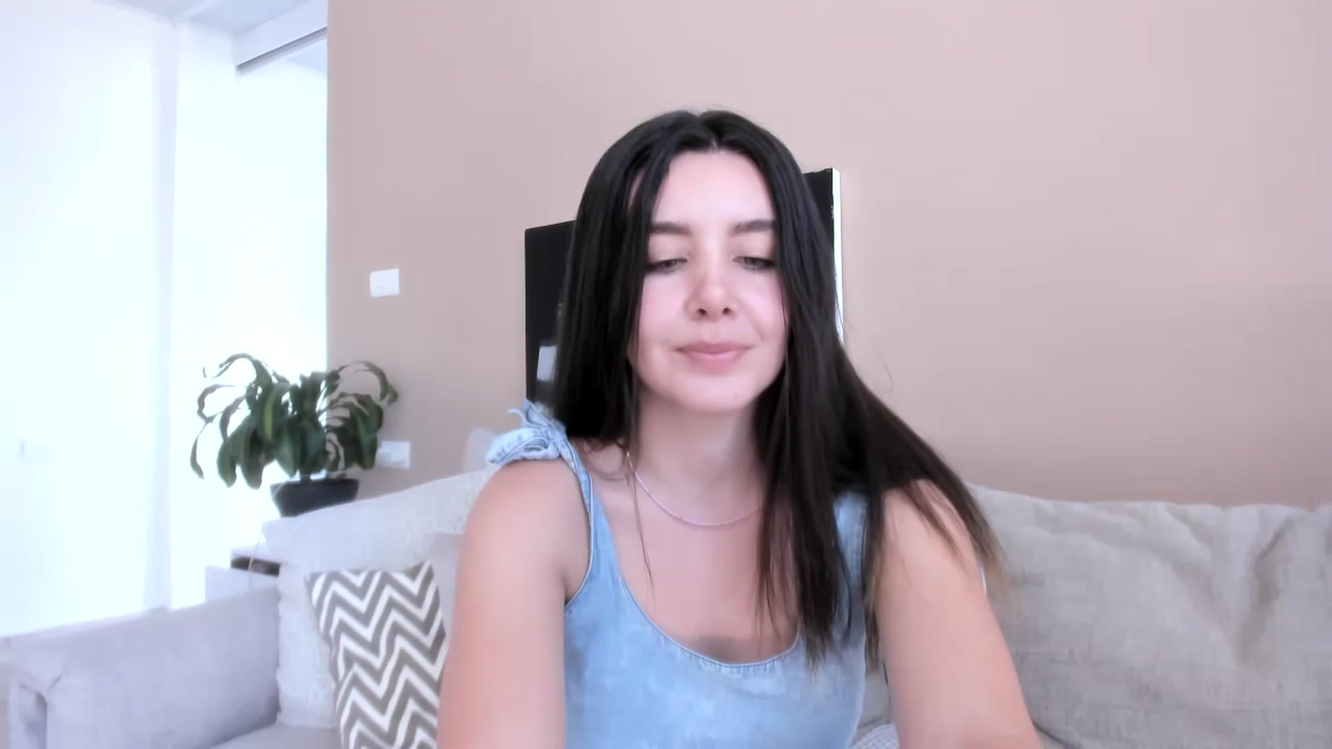 Gallery image thumbnail from LauraVega's myfreecams stream on, 09/11/2023, 15:46 image 18 of 20
