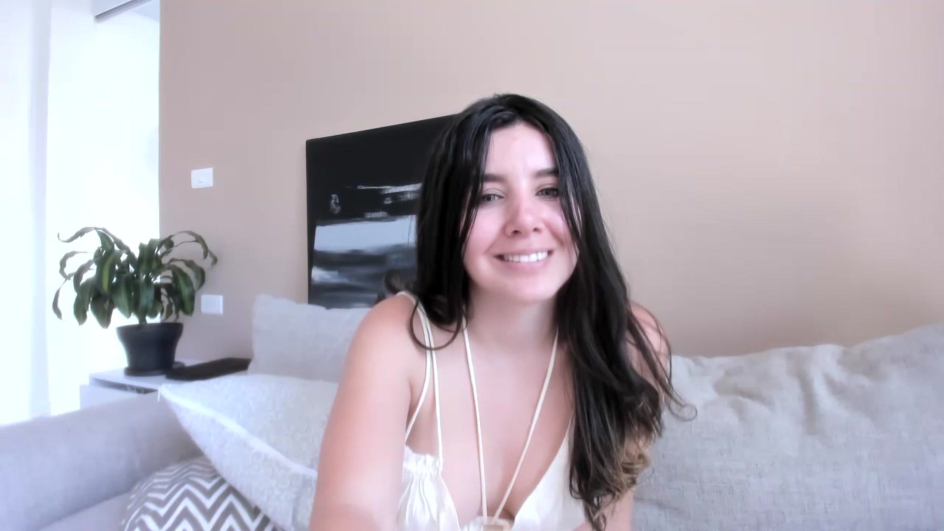 Gallery image thumbnail from LauraVega's myfreecams stream on, 09/23/2023, 16:24 image 19 of 20