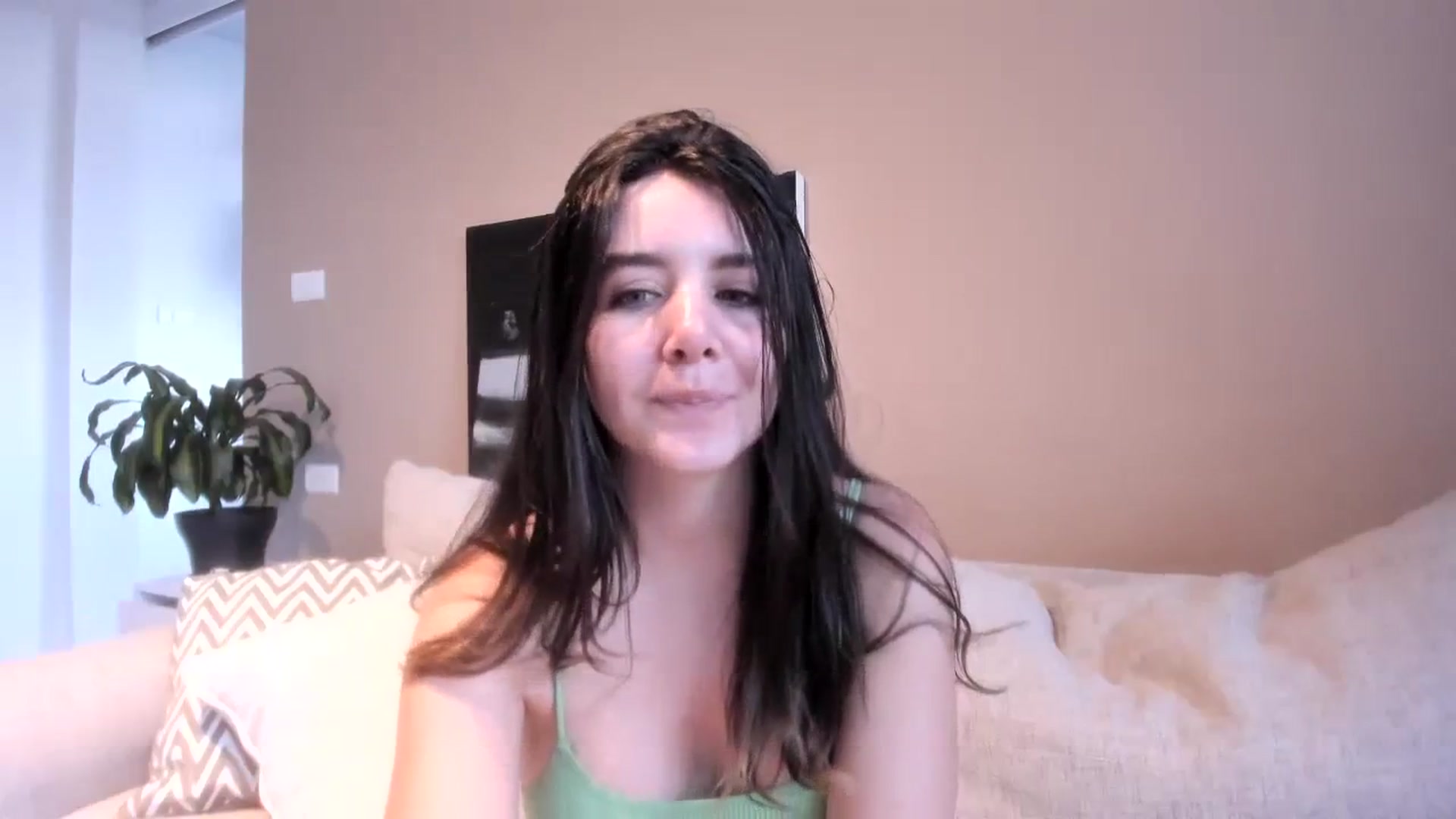 Gallery image thumbnail from LauraVega's myfreecams stream on, 09/24/2023, 22:16 image 4 of 20
