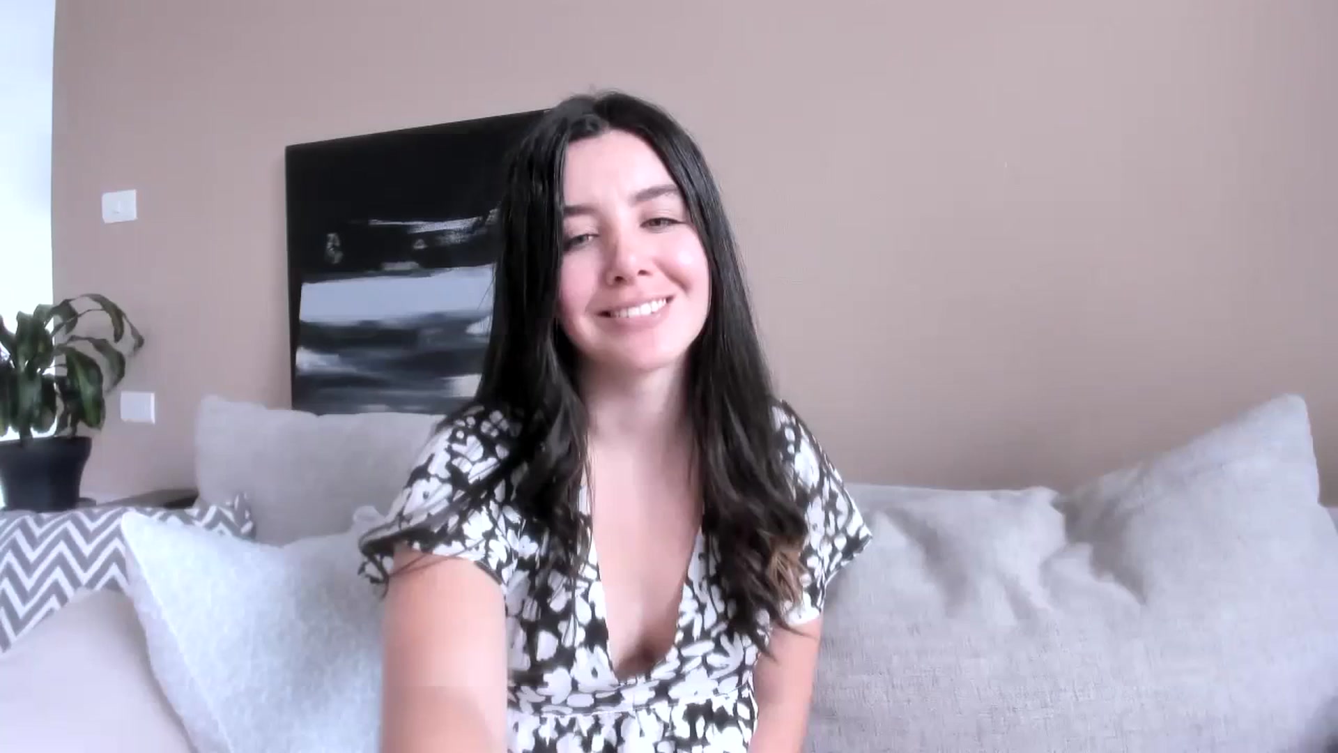 Gallery image thumbnail from LauraVega's myfreecams stream on, 09/26/2023, 16:17 image 19 of 20