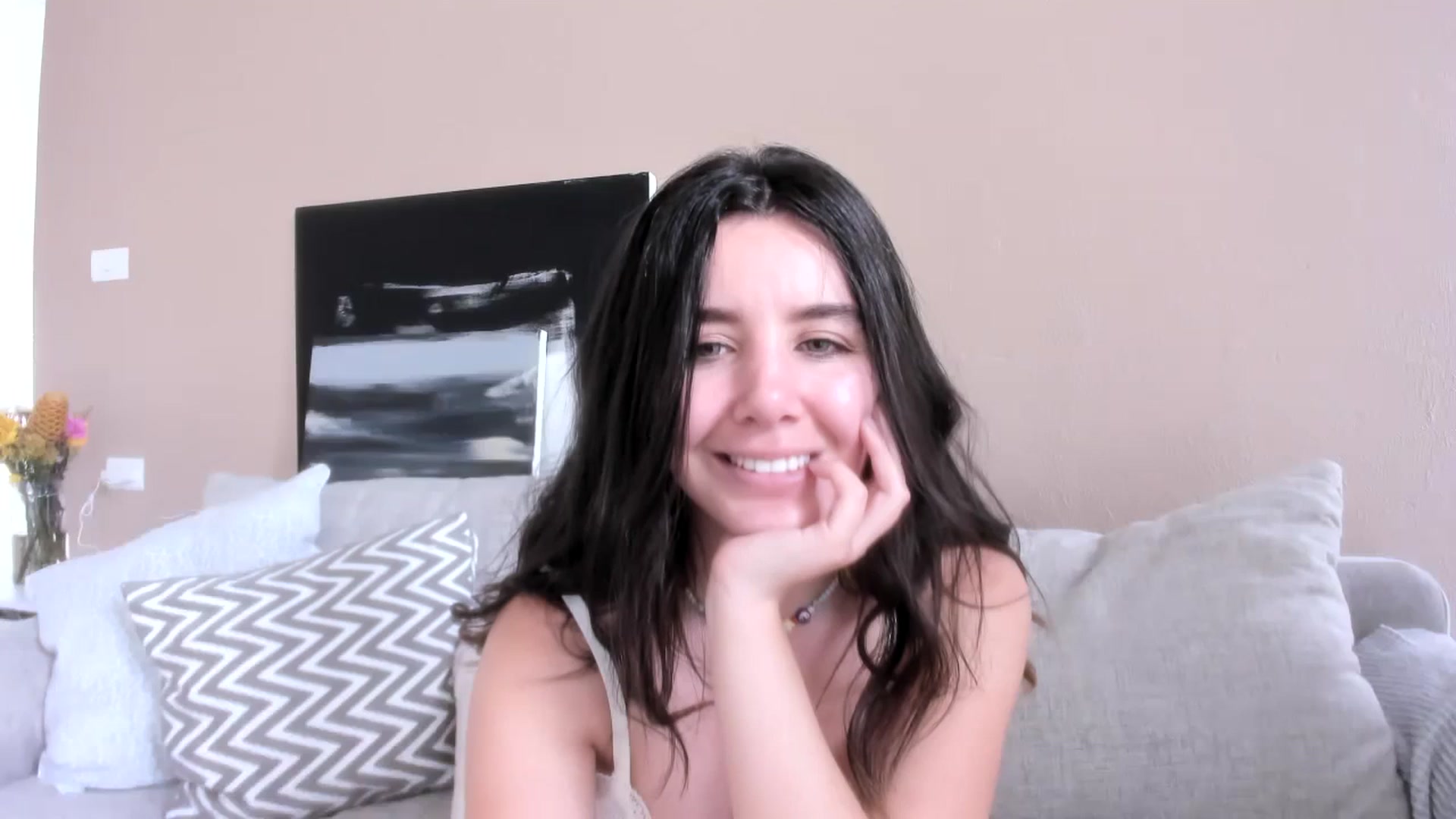 Gallery image thumbnail from LauraVega's myfreecams stream on, 10/05/2023, 17:01 image 20 of 20